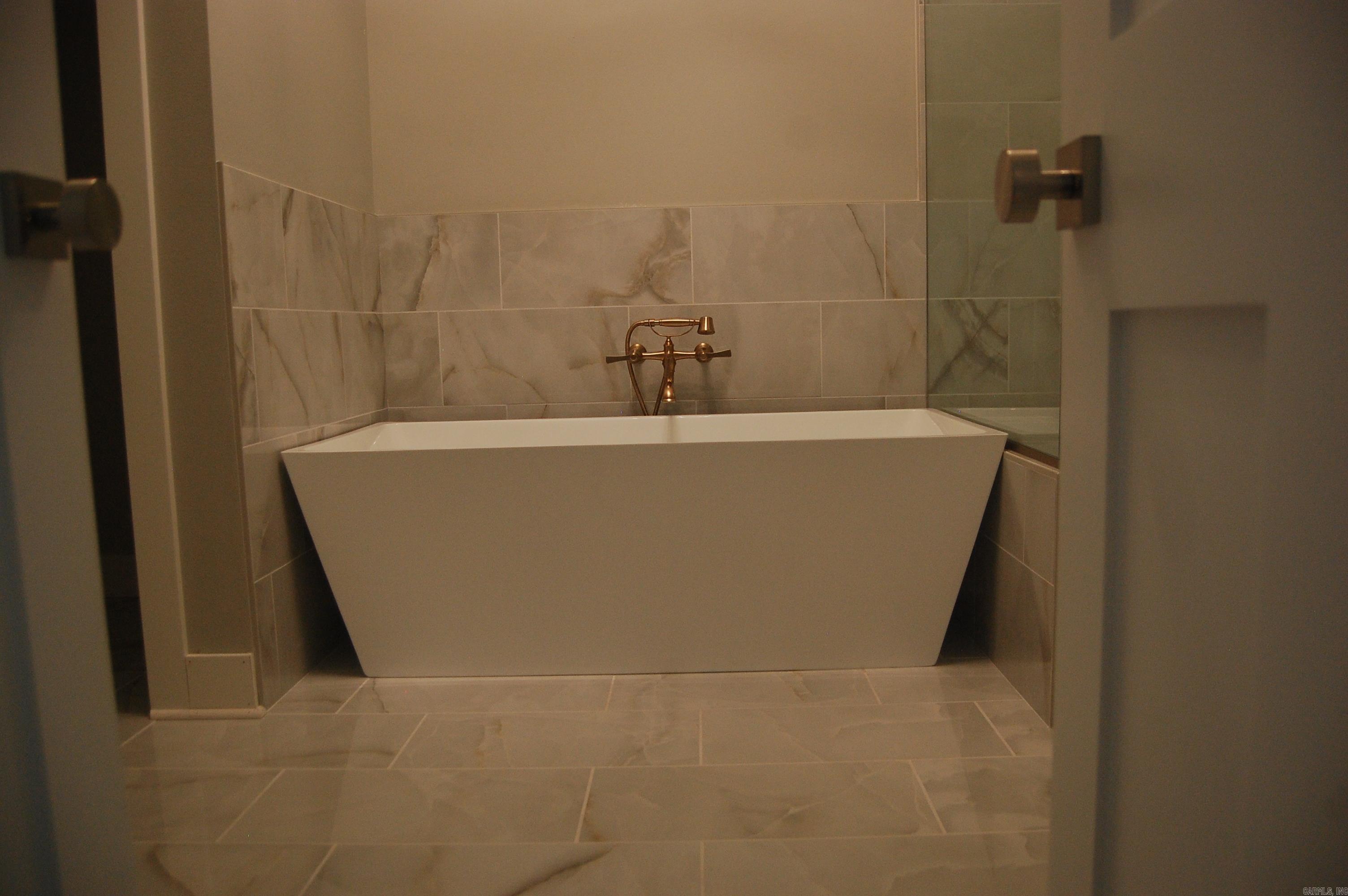 CHENAL VALLEY CALION COURT - Residential