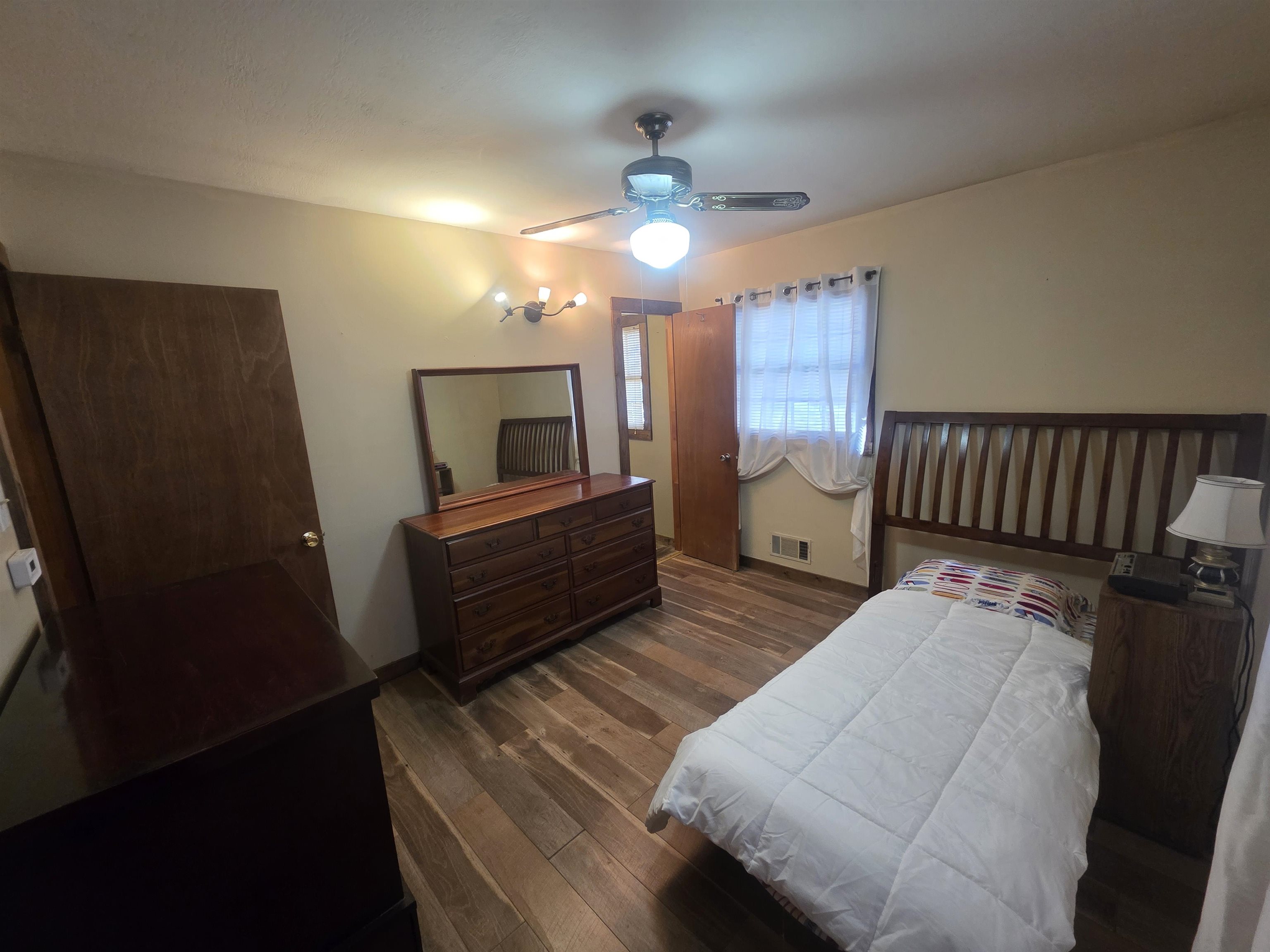 Crow 2nd - Residential