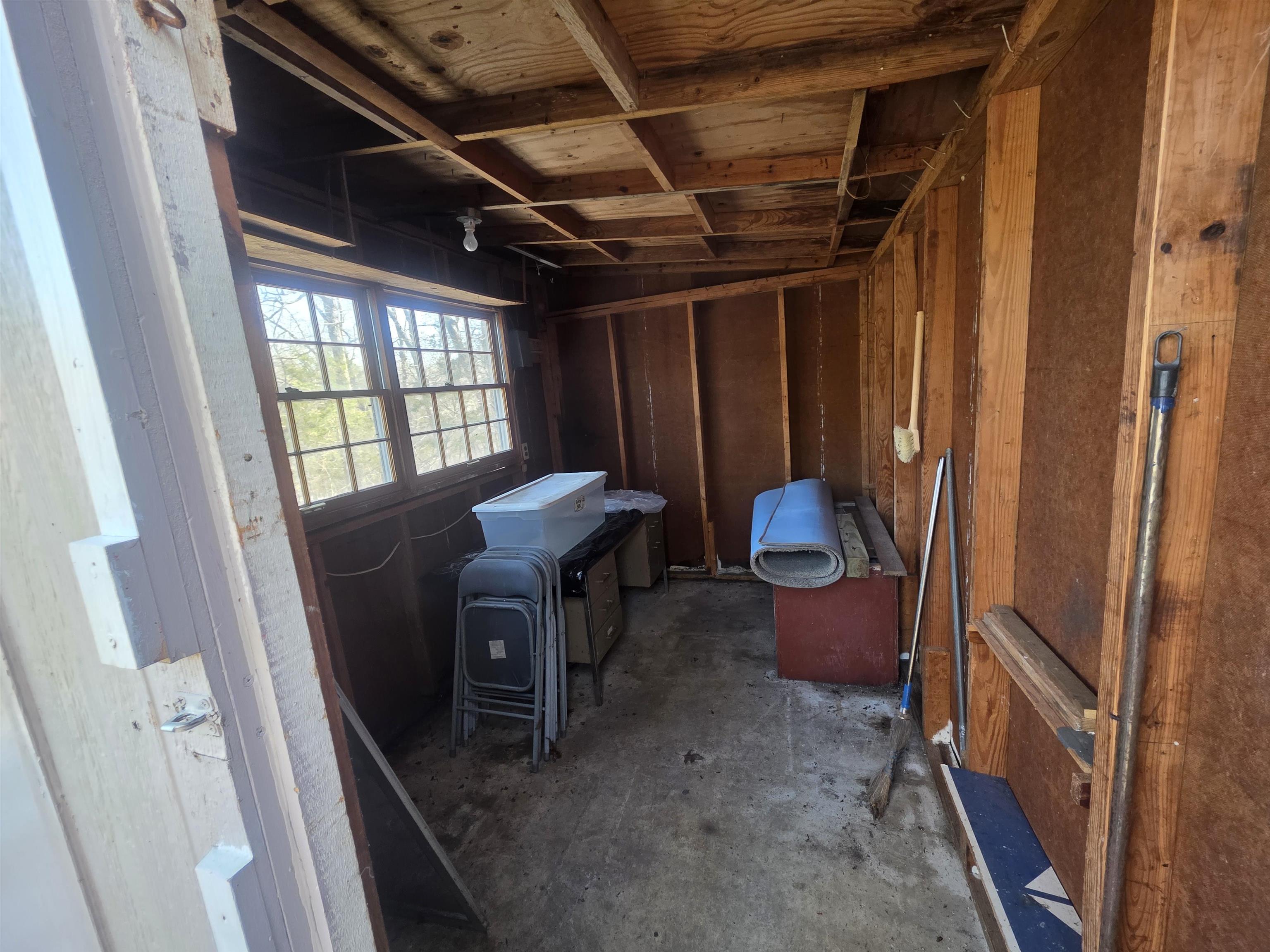 Crow 2nd - Residential