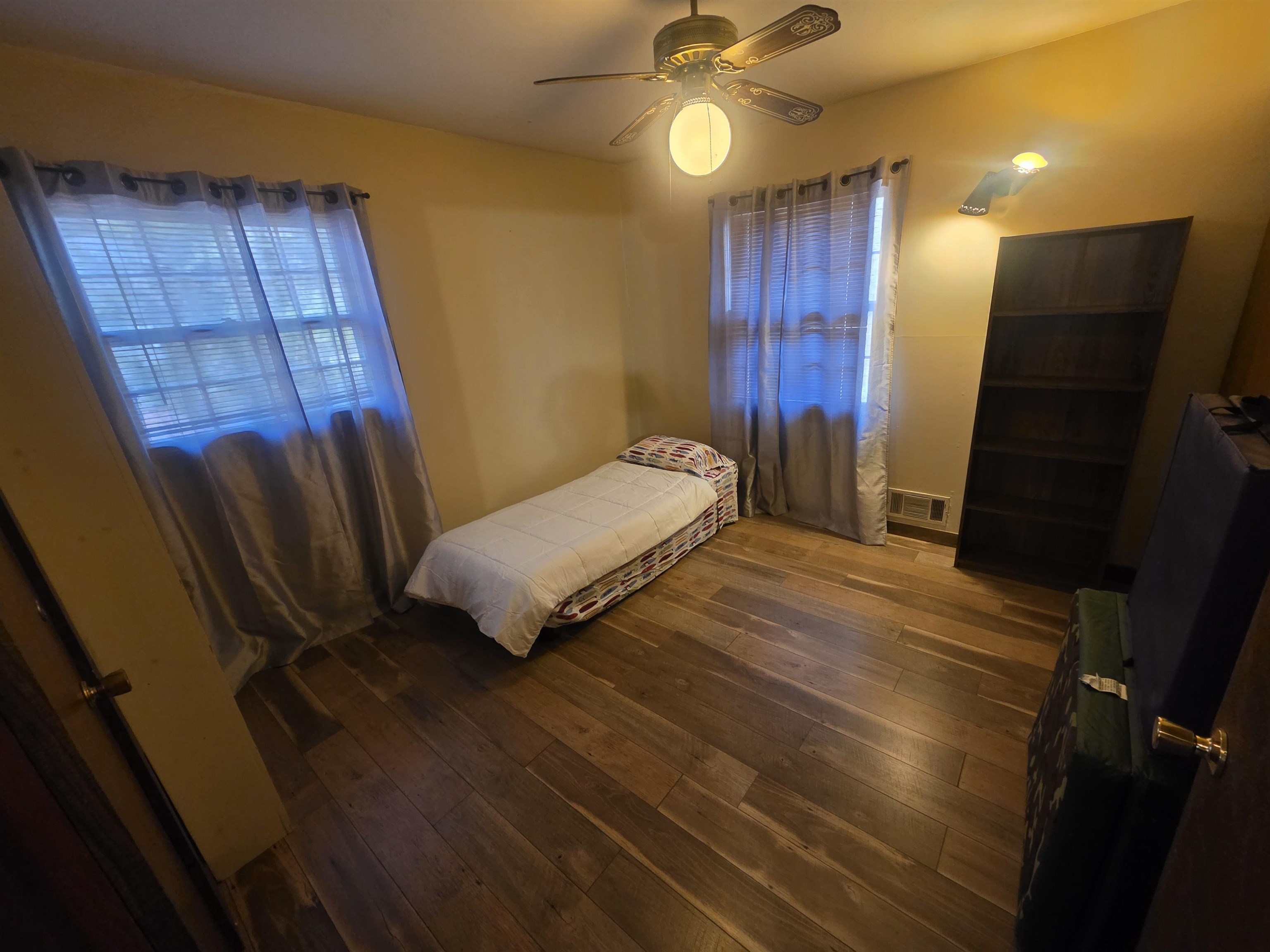 Crow 2nd - Residential