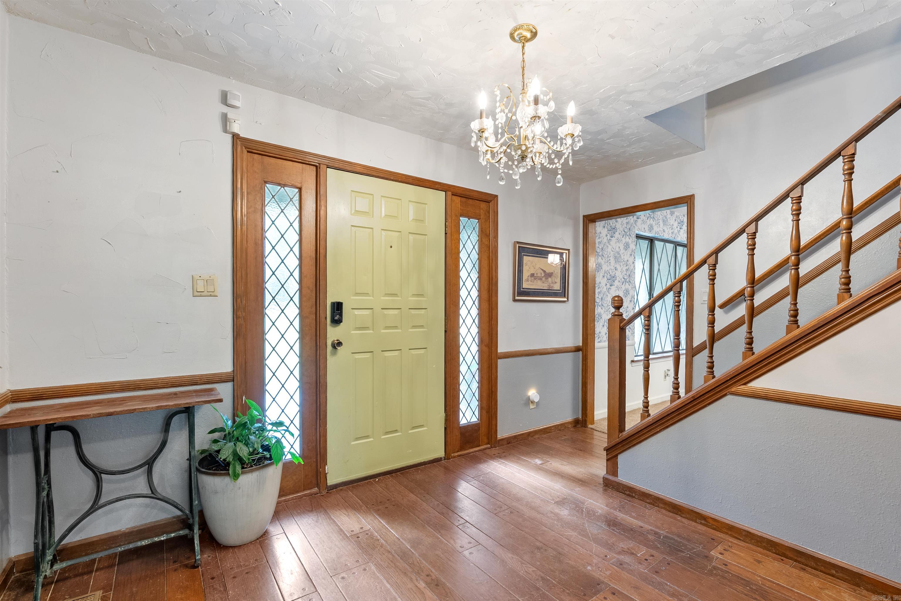 Pine Crest - Residential