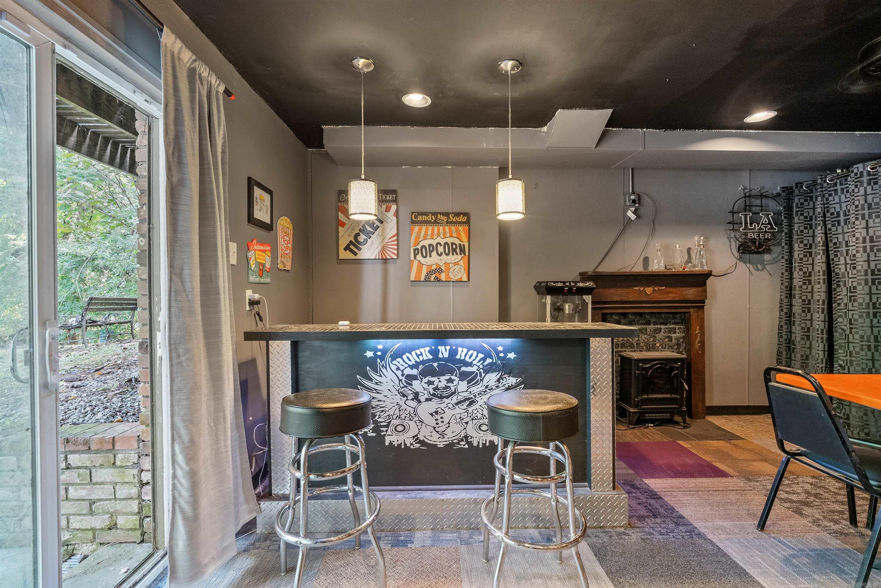 Pine Crest - Residential
