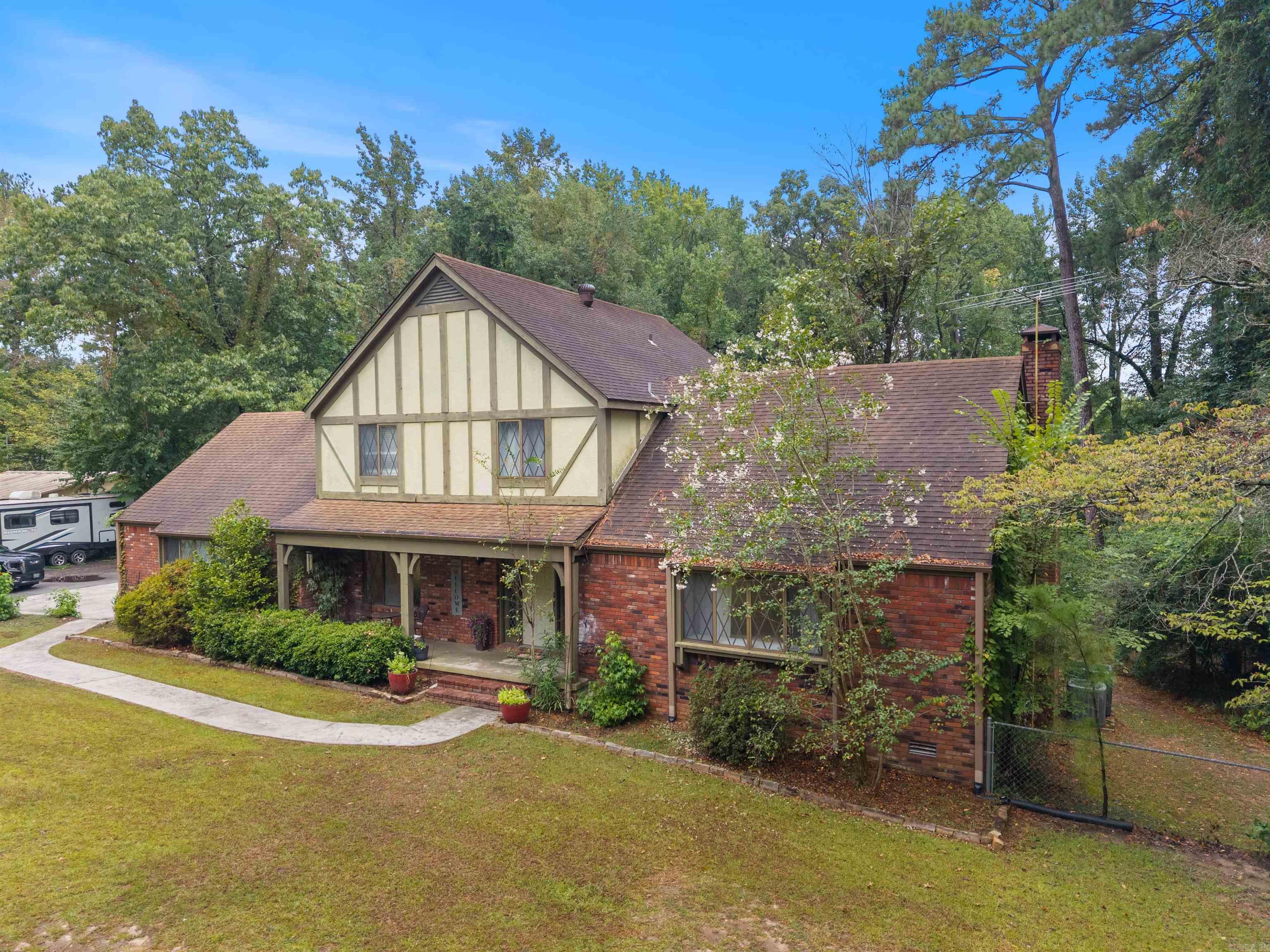 Pine Crest - Residential