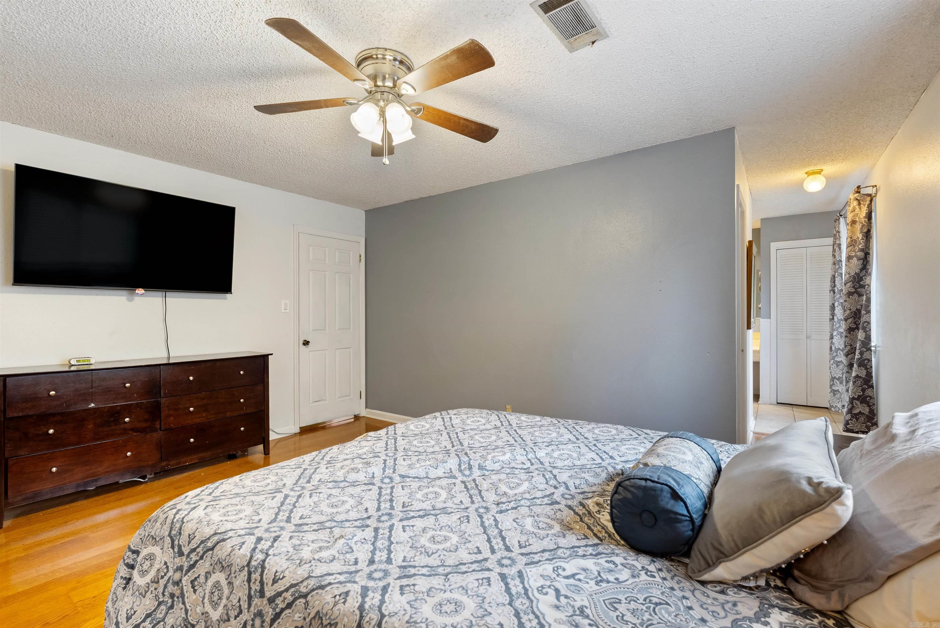 Pine Crest - Residential