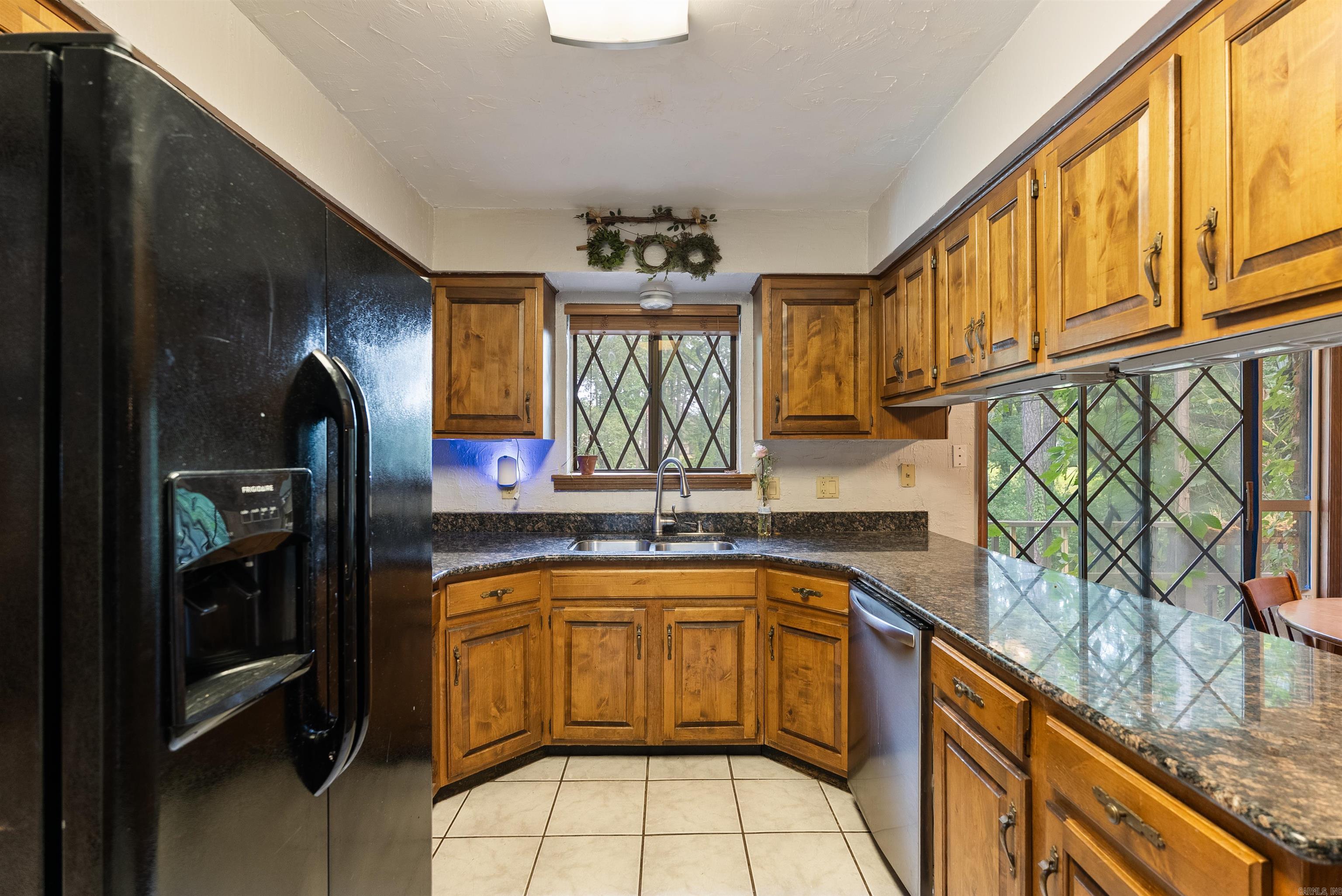Pine Crest - Residential