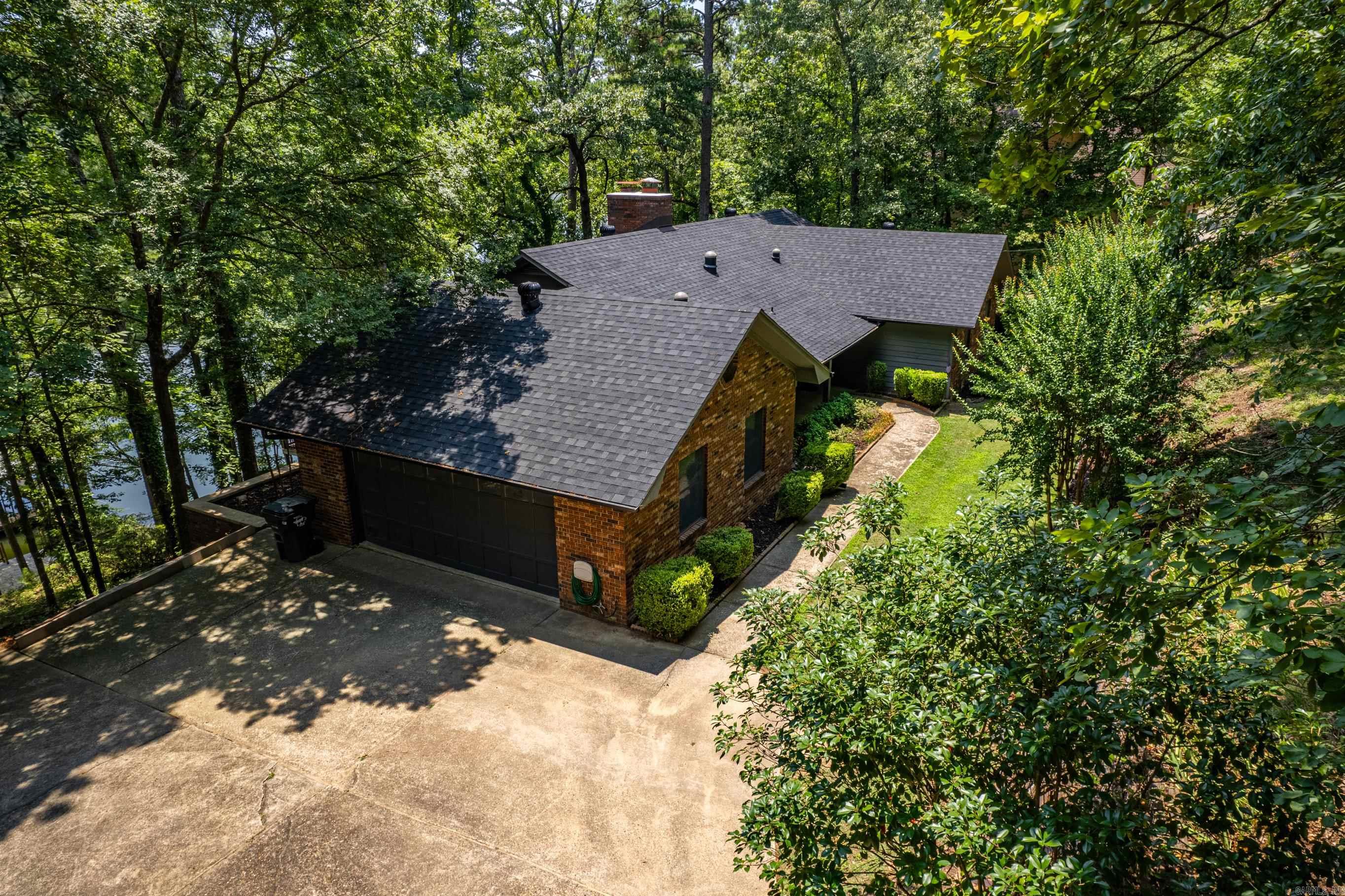 Lake Crest - Residential