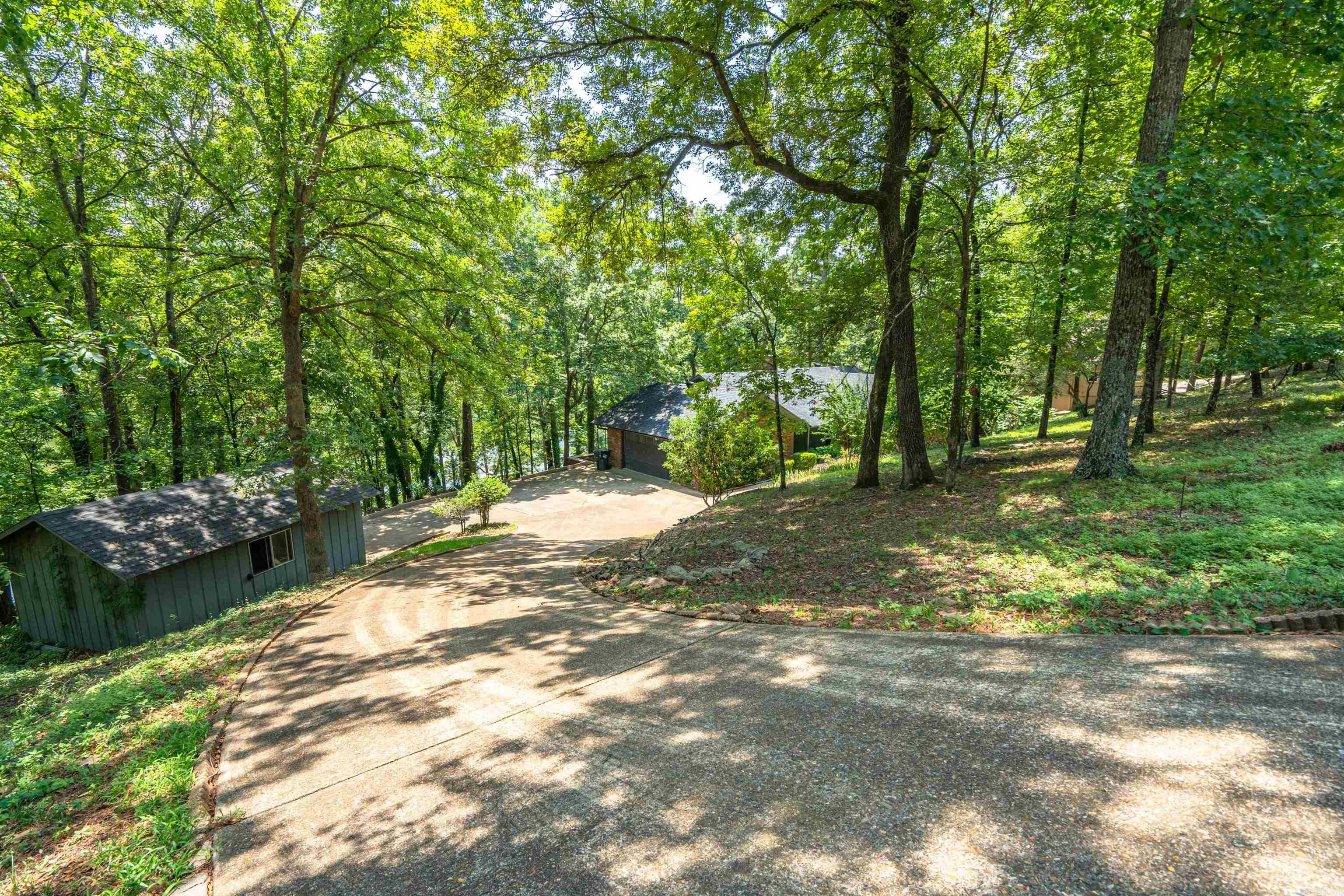 Lake Crest - Residential