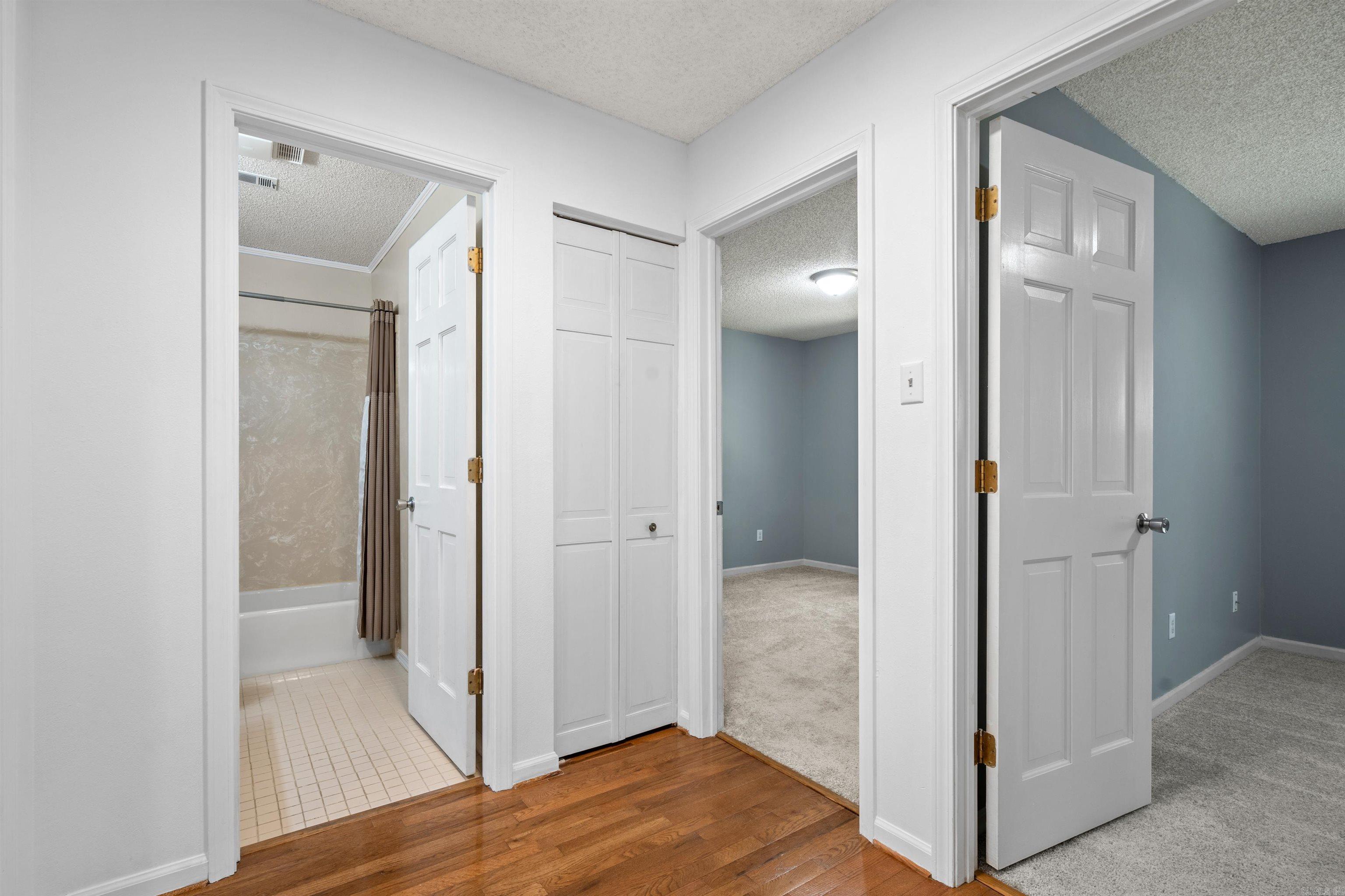 Lake Crest - Residential