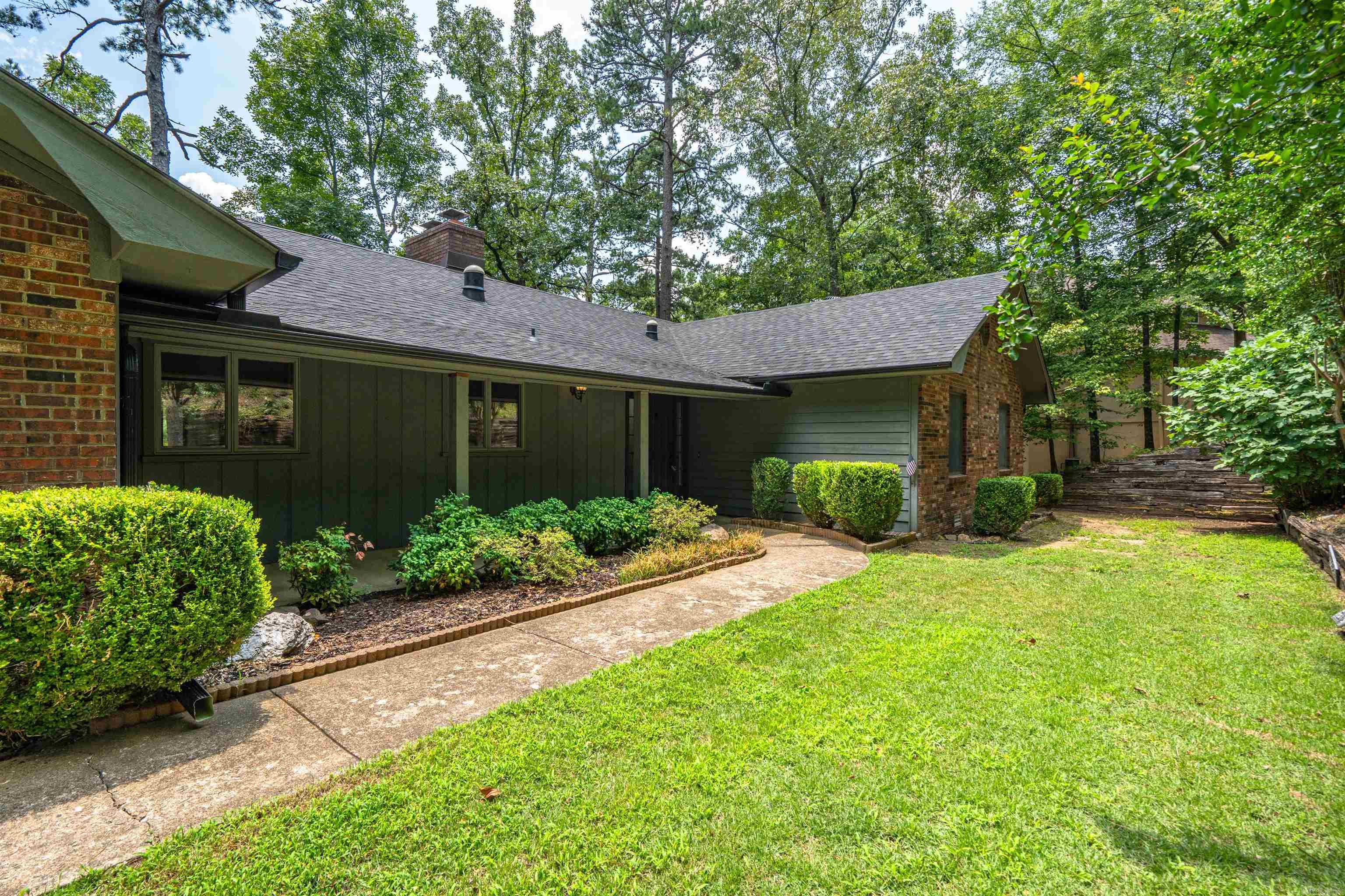 Lake Crest - Residential