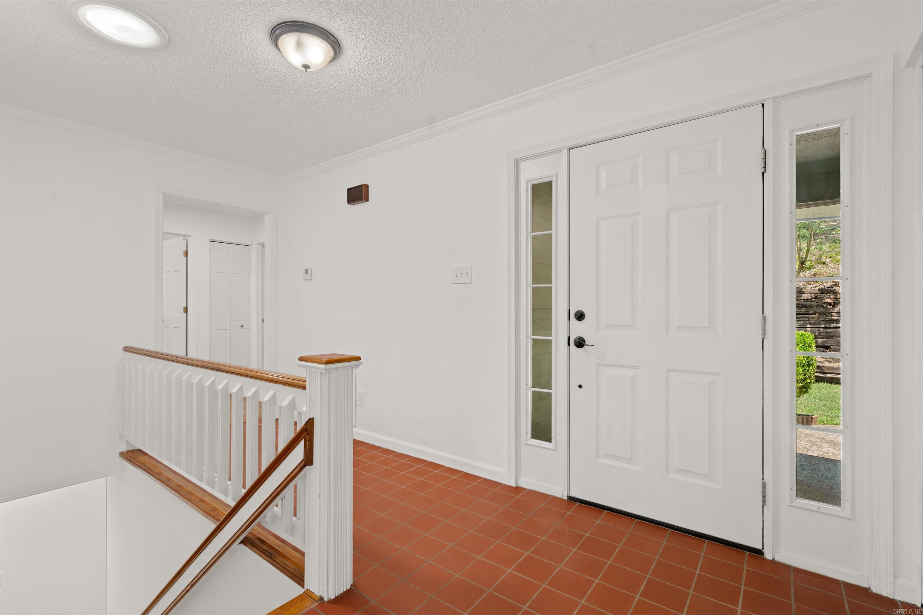 Lake Crest - Residential