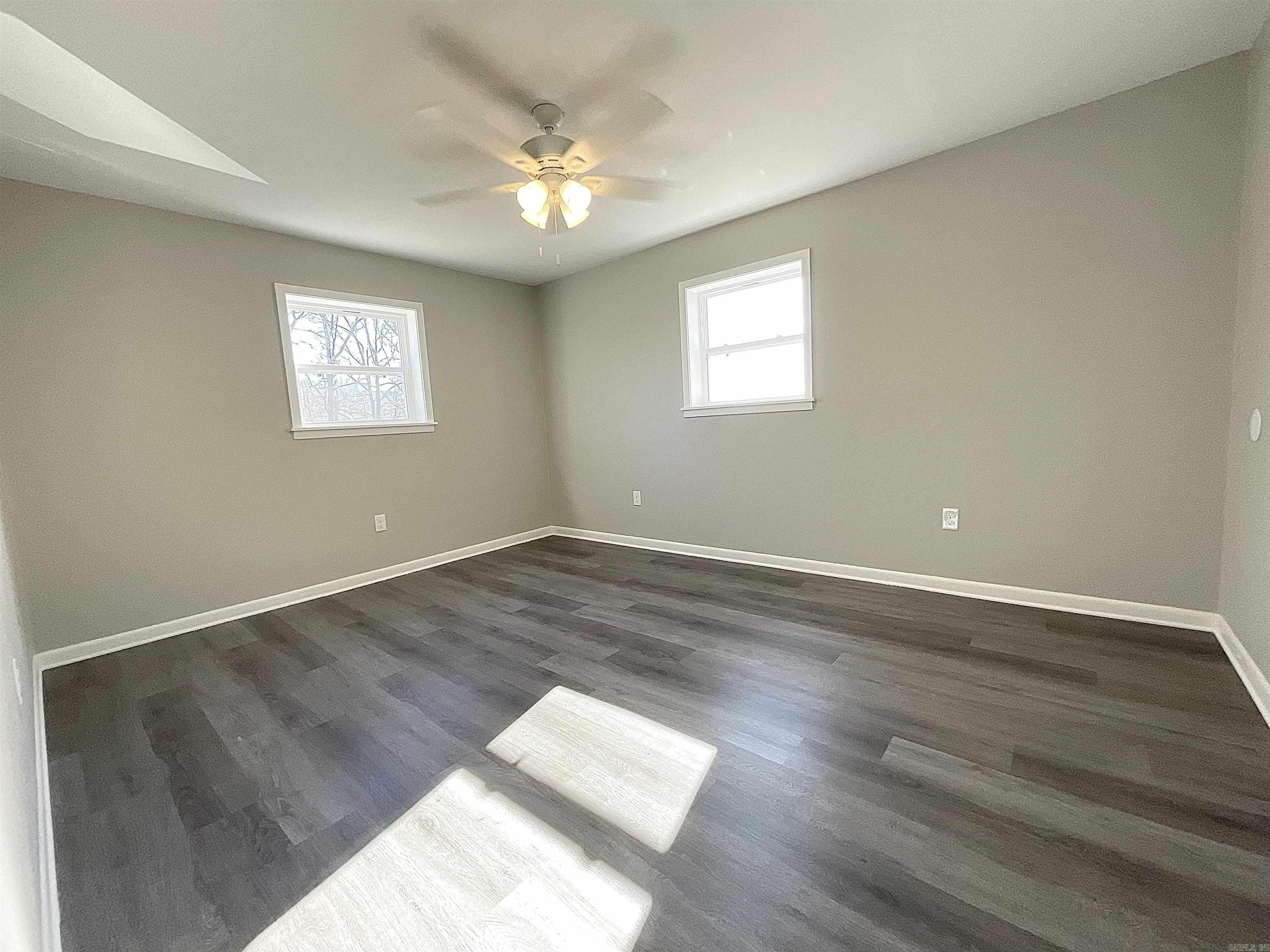 Searcy Outlets - Residential Income