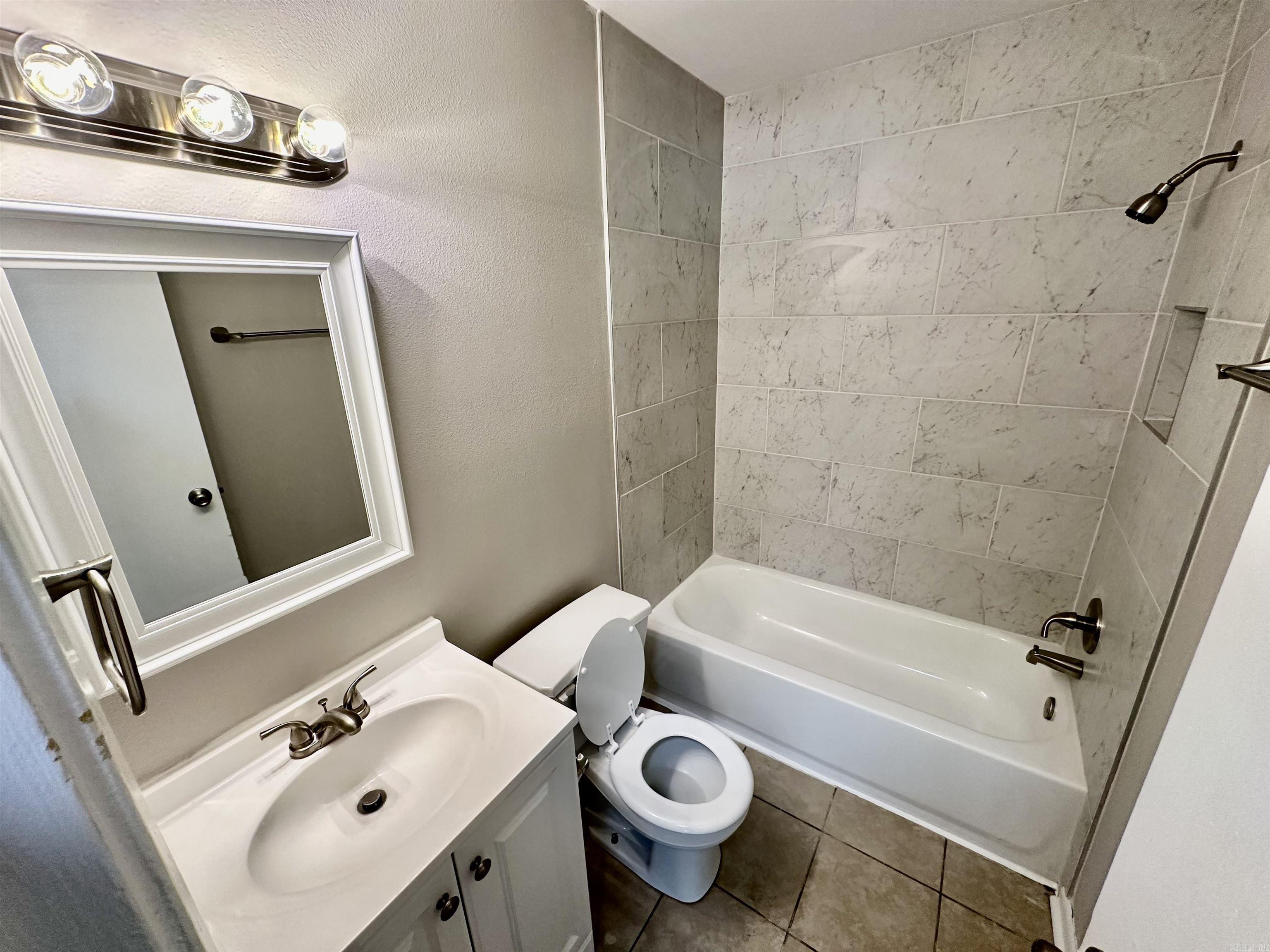 Searcy Outlets - Residential Income