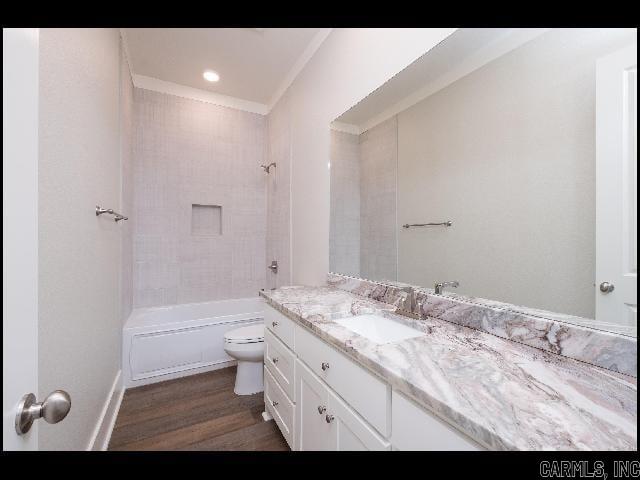 COUNTRY CLUB OF ARK THE - Residential Lease