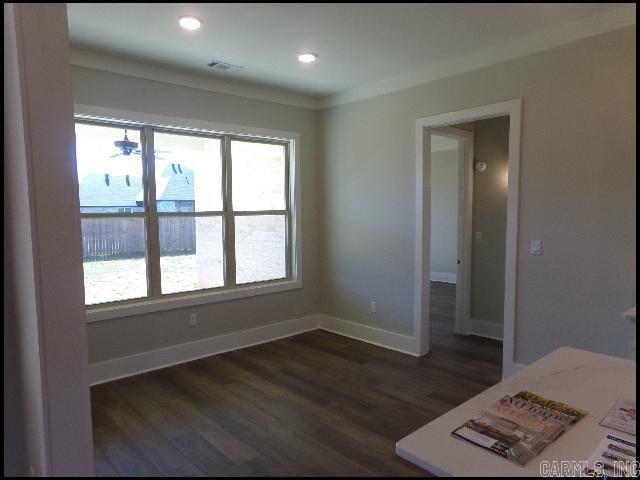 COUNTRY CLUB OF ARK THE - Residential Lease