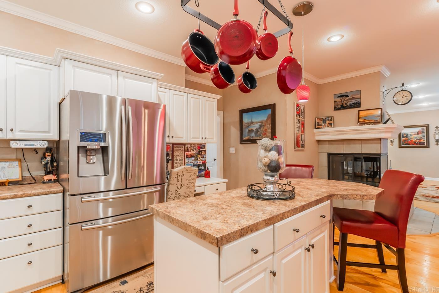 WOODSPRINGS ESTATES - Residential