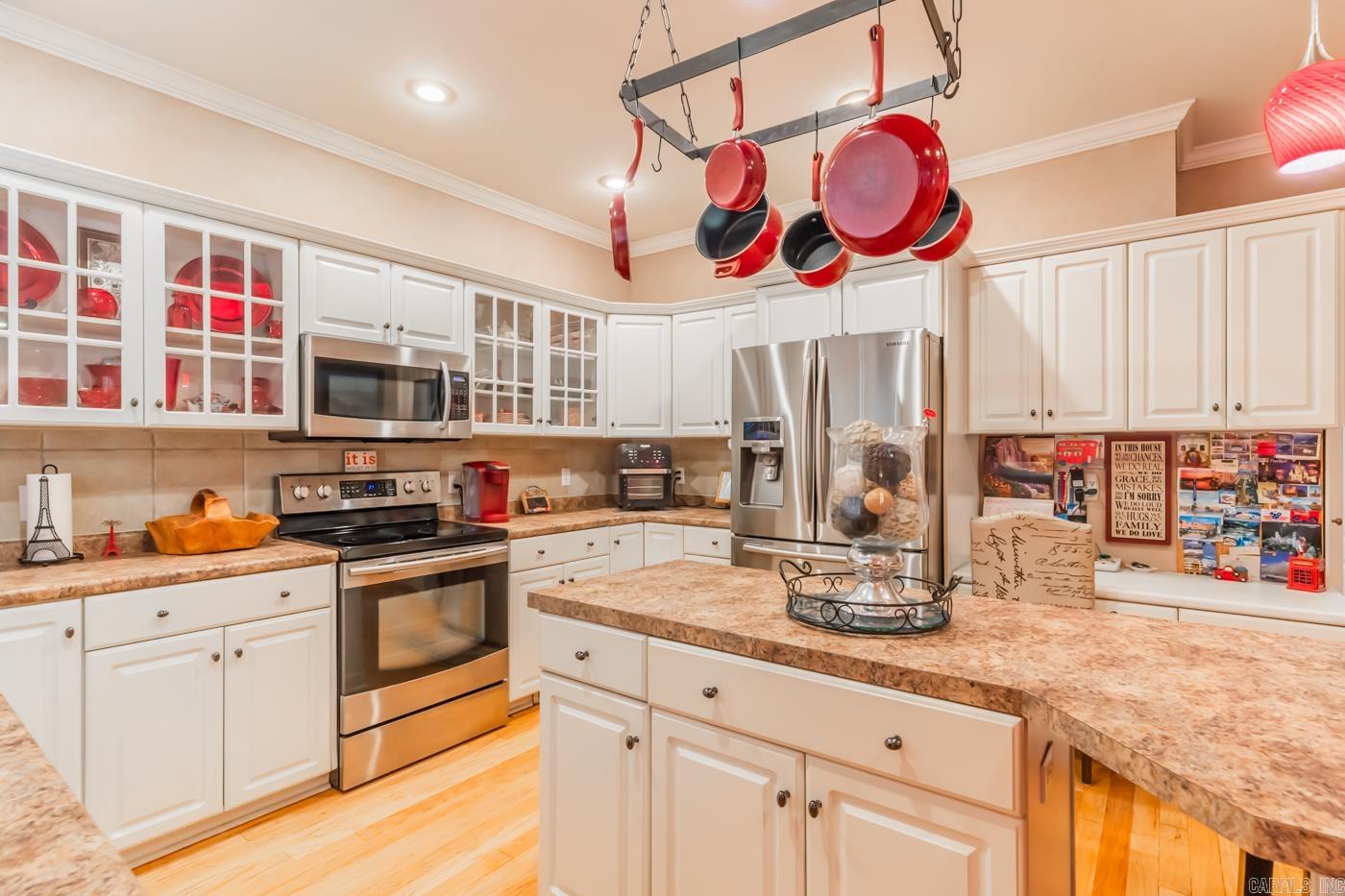 WOODSPRINGS ESTATES - Residential