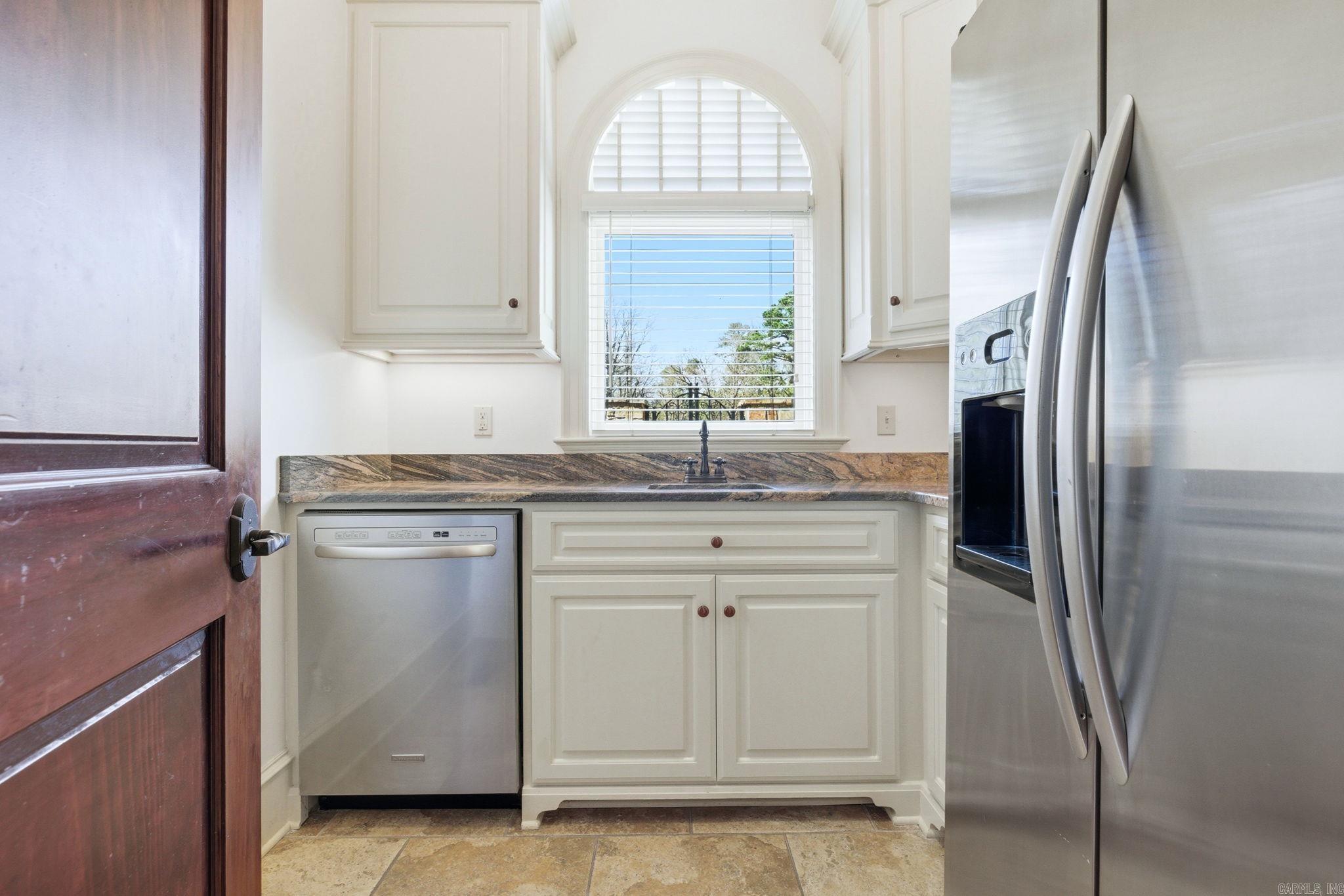 CHENAL DOWNS - Residential