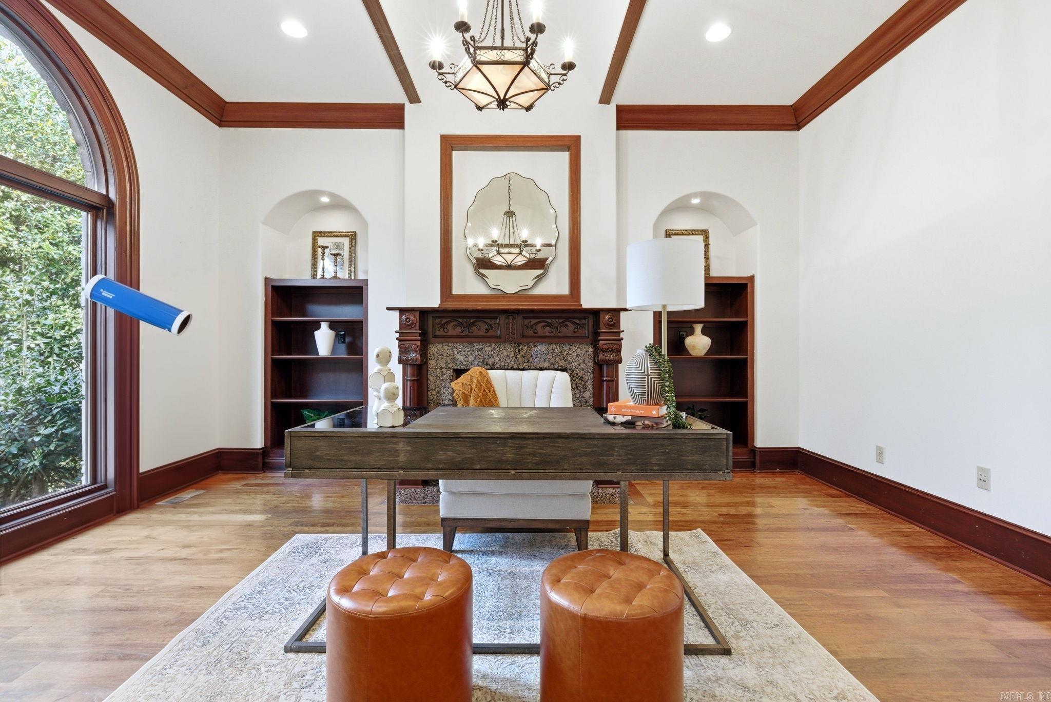 CHENAL DOWNS - Residential