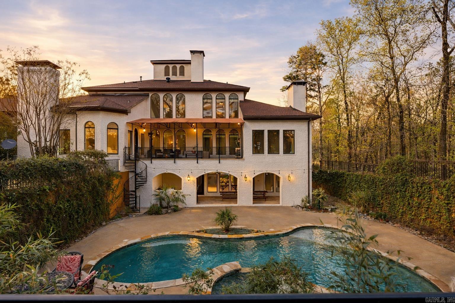 CHENAL DOWNS - Residential