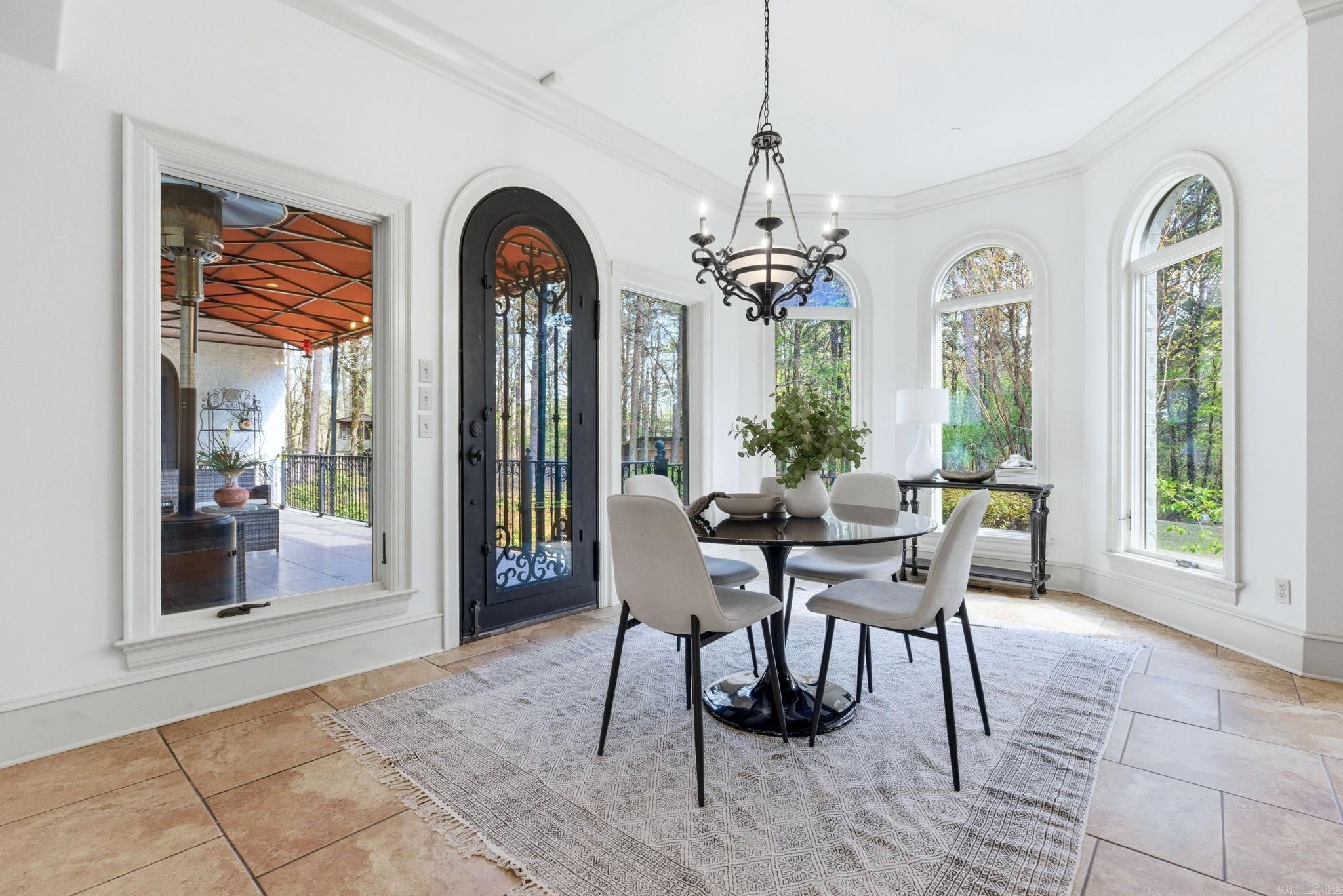 CHENAL DOWNS - Residential