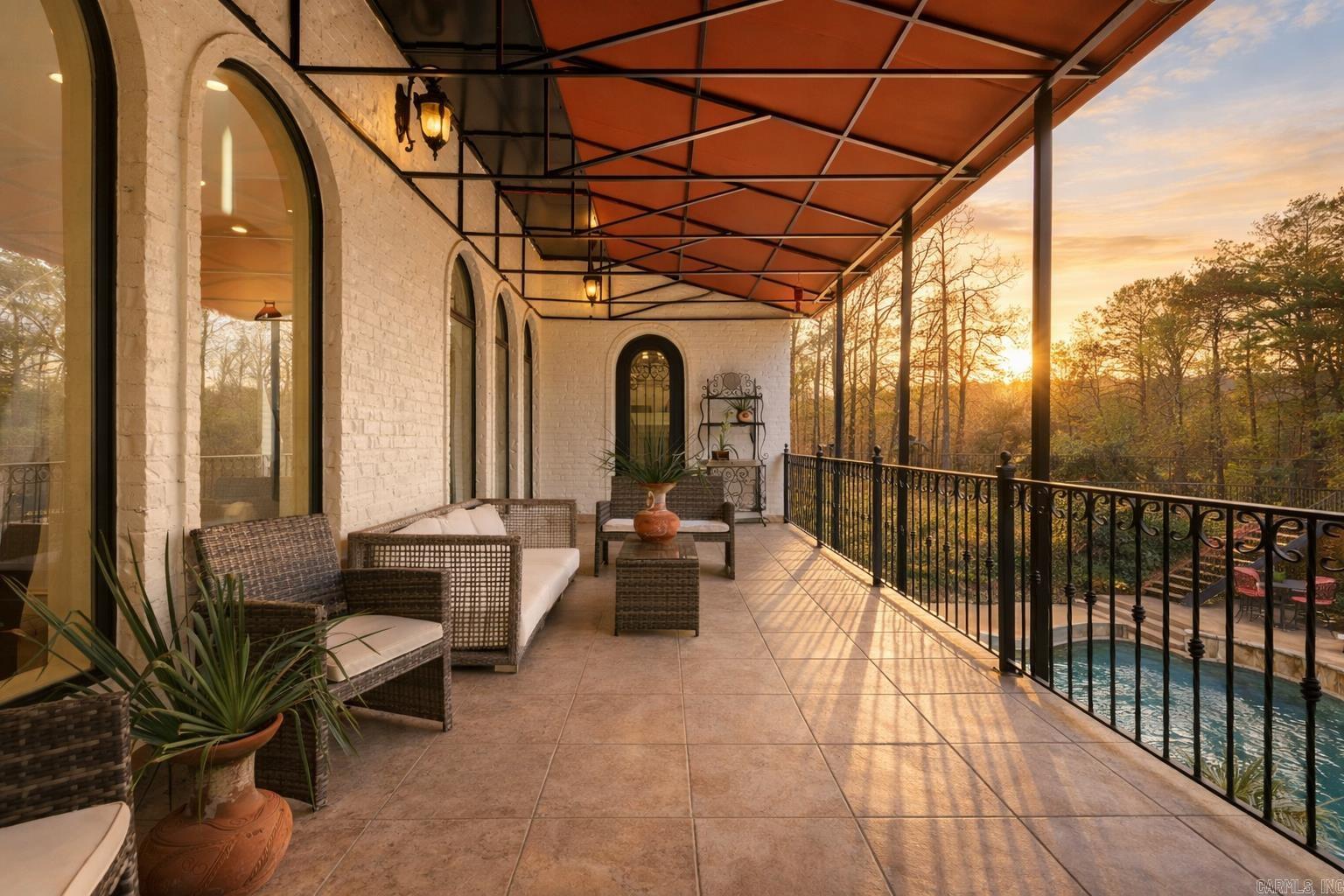 CHENAL DOWNS - Residential