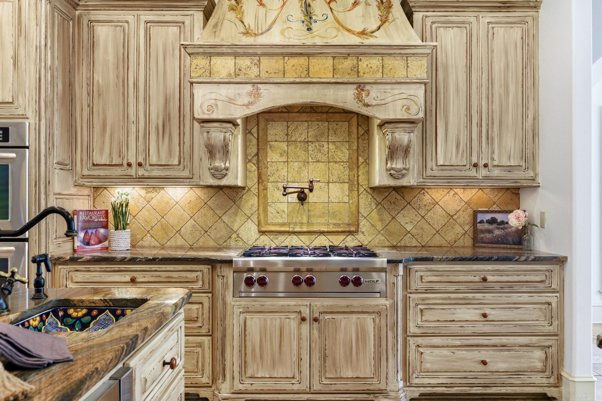 CHENAL DOWNS - Residential