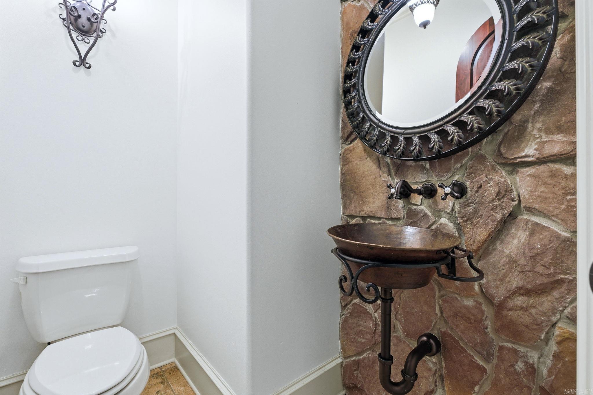 CHENAL DOWNS - Residential