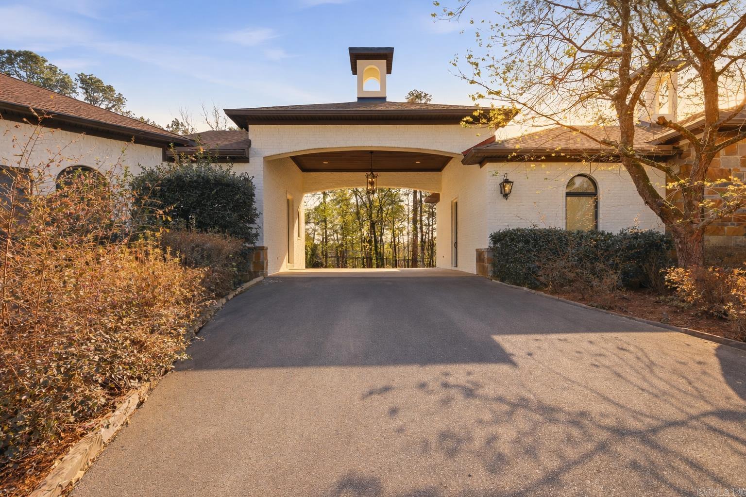 CHENAL DOWNS - Residential