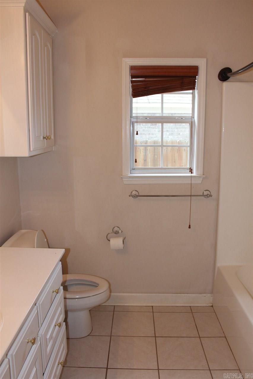 COLLENWOOD - Residential Lease