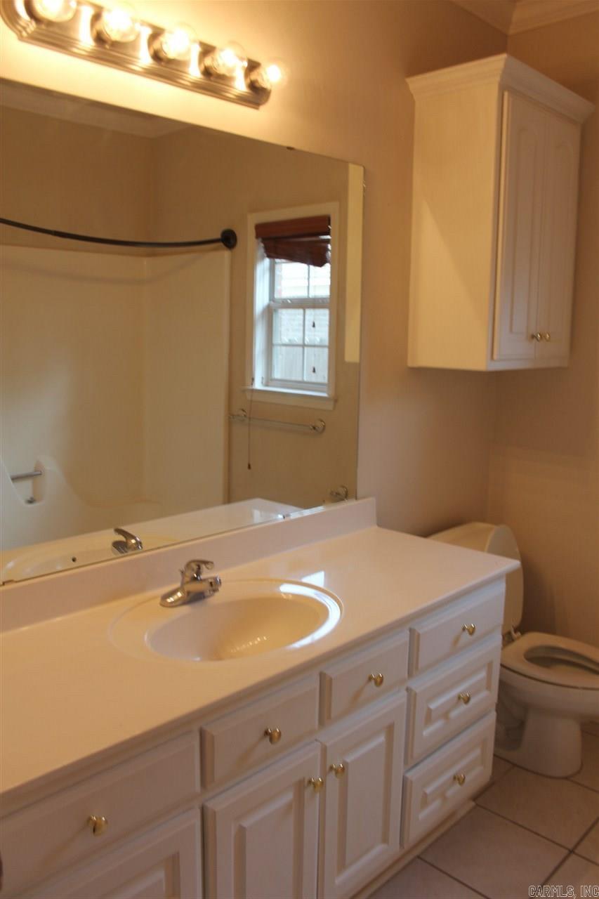 COLLENWOOD - Residential Lease