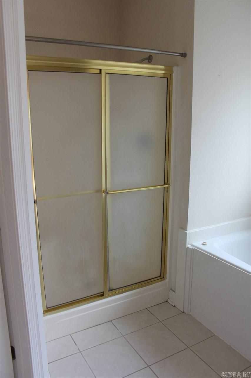 COLLENWOOD - Residential Lease