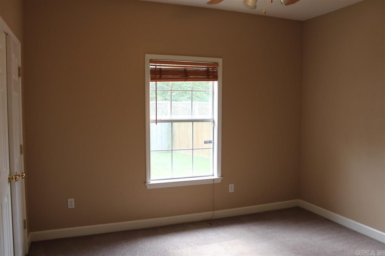 COLLENWOOD - Residential Lease