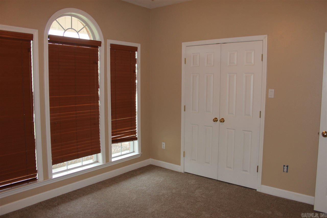 COLLENWOOD - Residential Lease