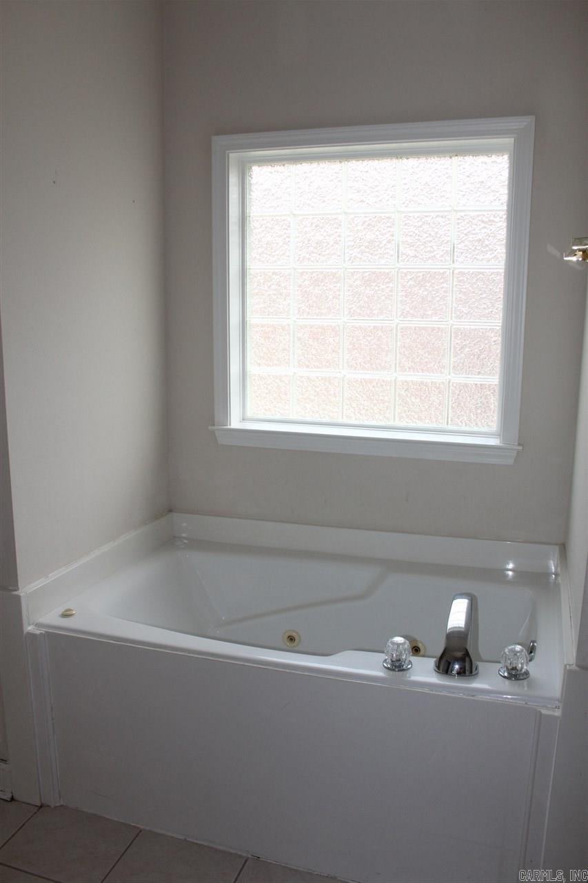 COLLENWOOD - Residential Lease