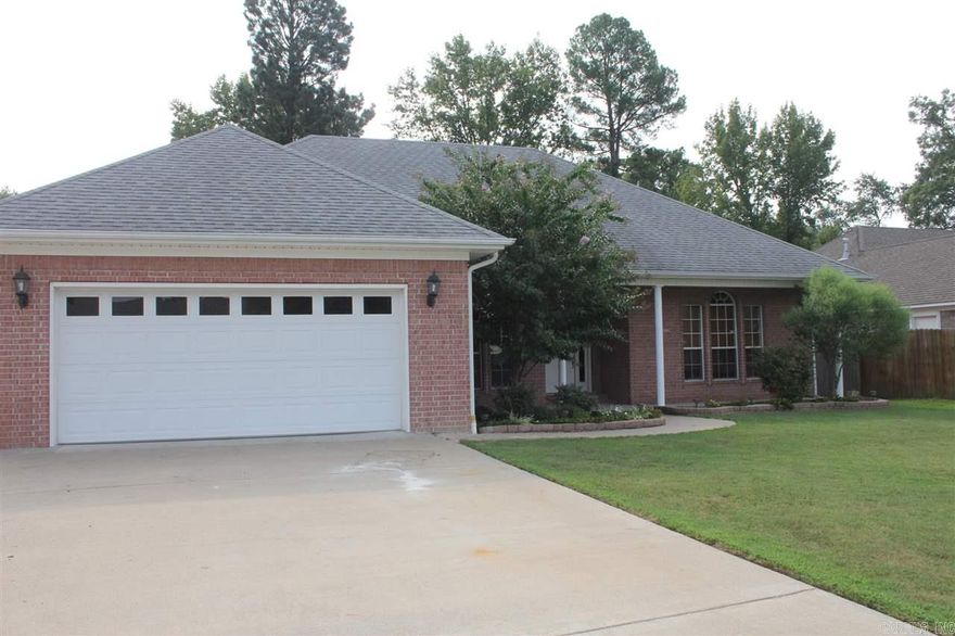 Century 21 Prestige Realty 982-7474 Apply online at c21prjxrentals.com  3 bedroom 2 bath home. Eat in kitchen & formal dining area. Large living room with fireplace. Privacy fenced back yard with covered patio.