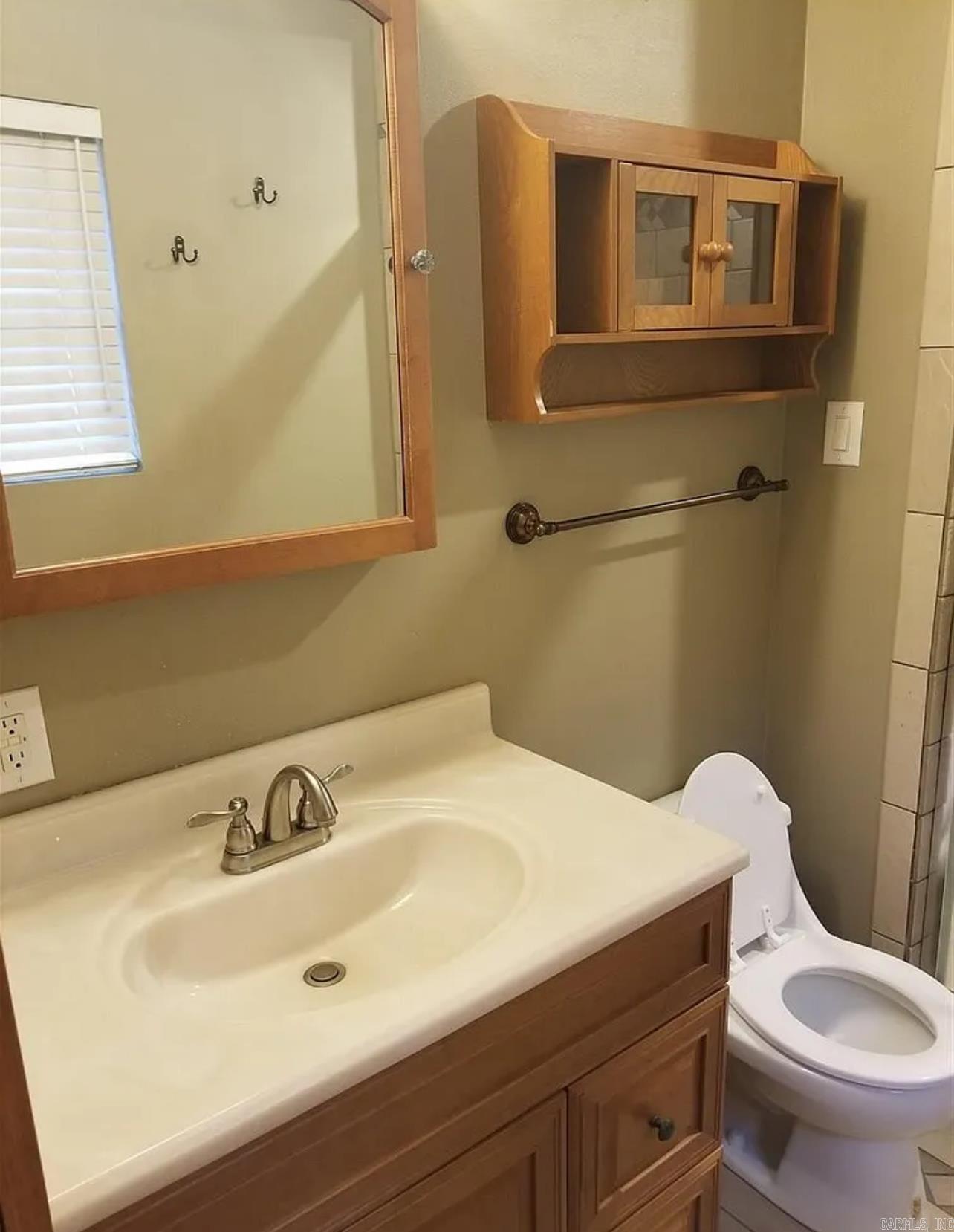 WOODLAND HILLS - Residential