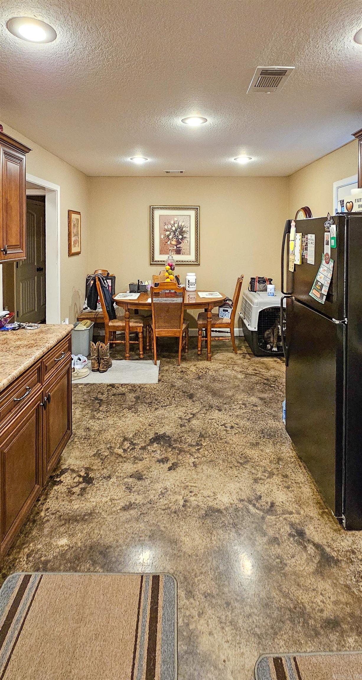 BARKER BROTHERS - Residential