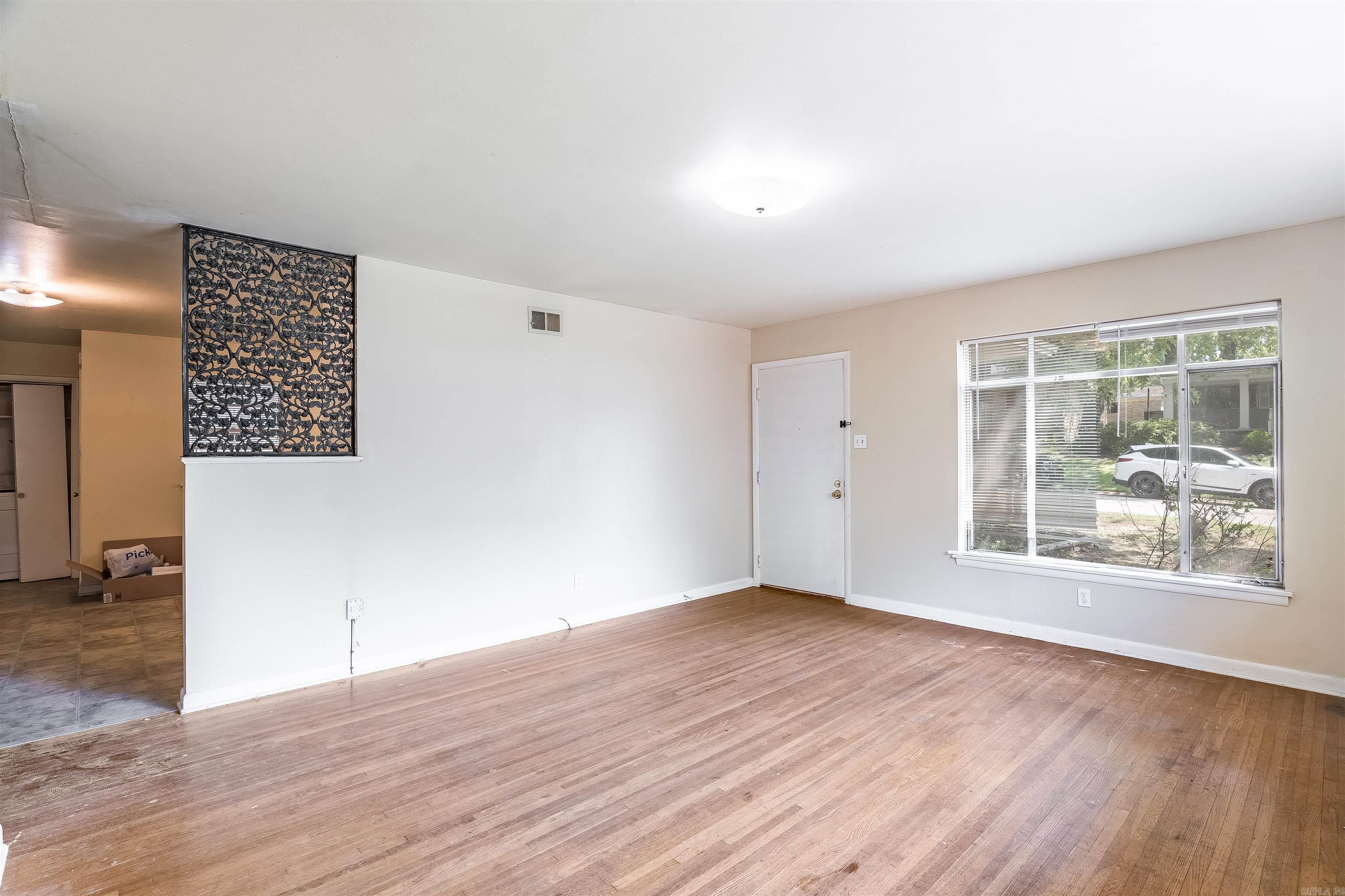 BRIARWOOD - Residential