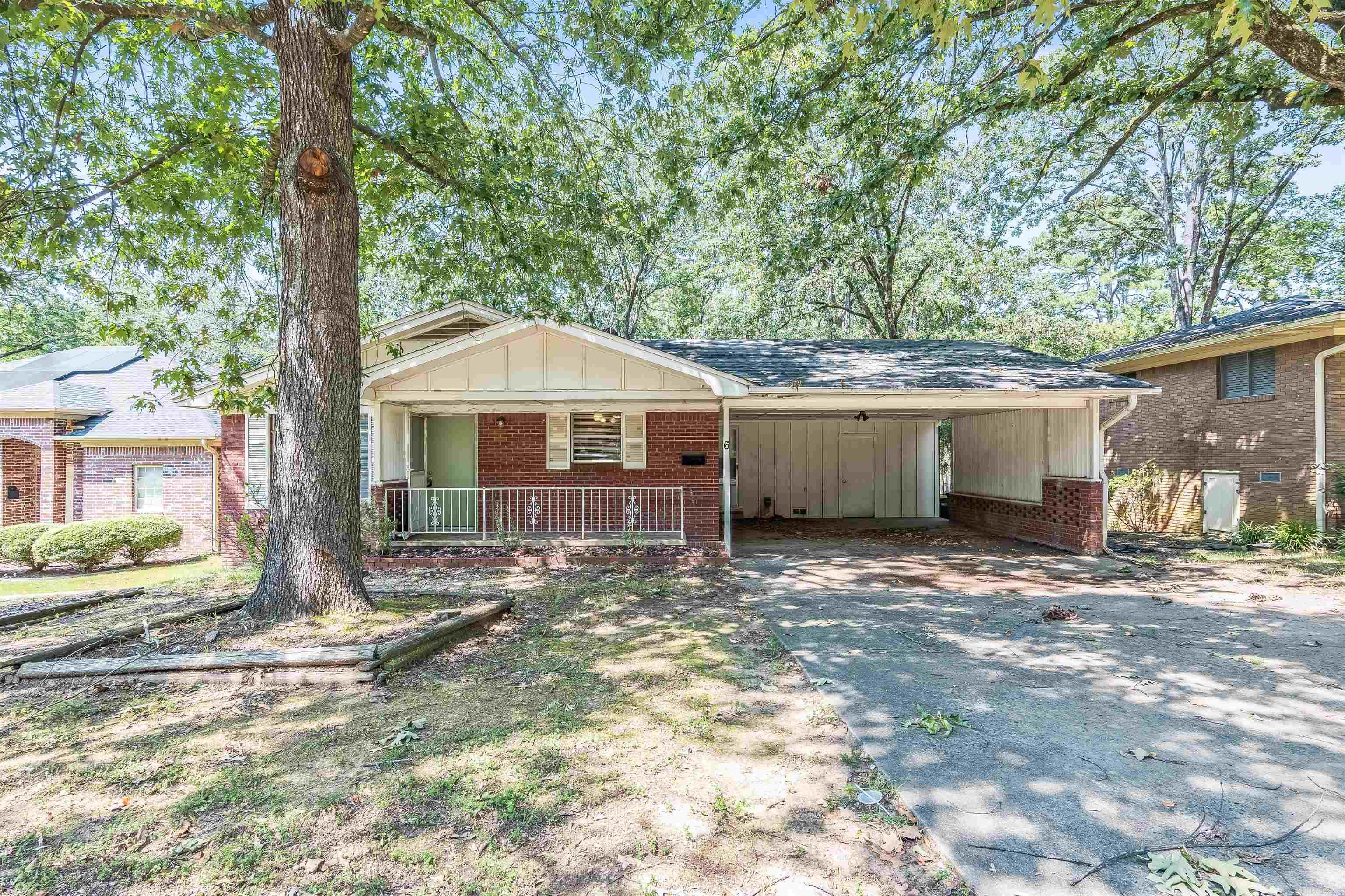 BRIARWOOD - Residential