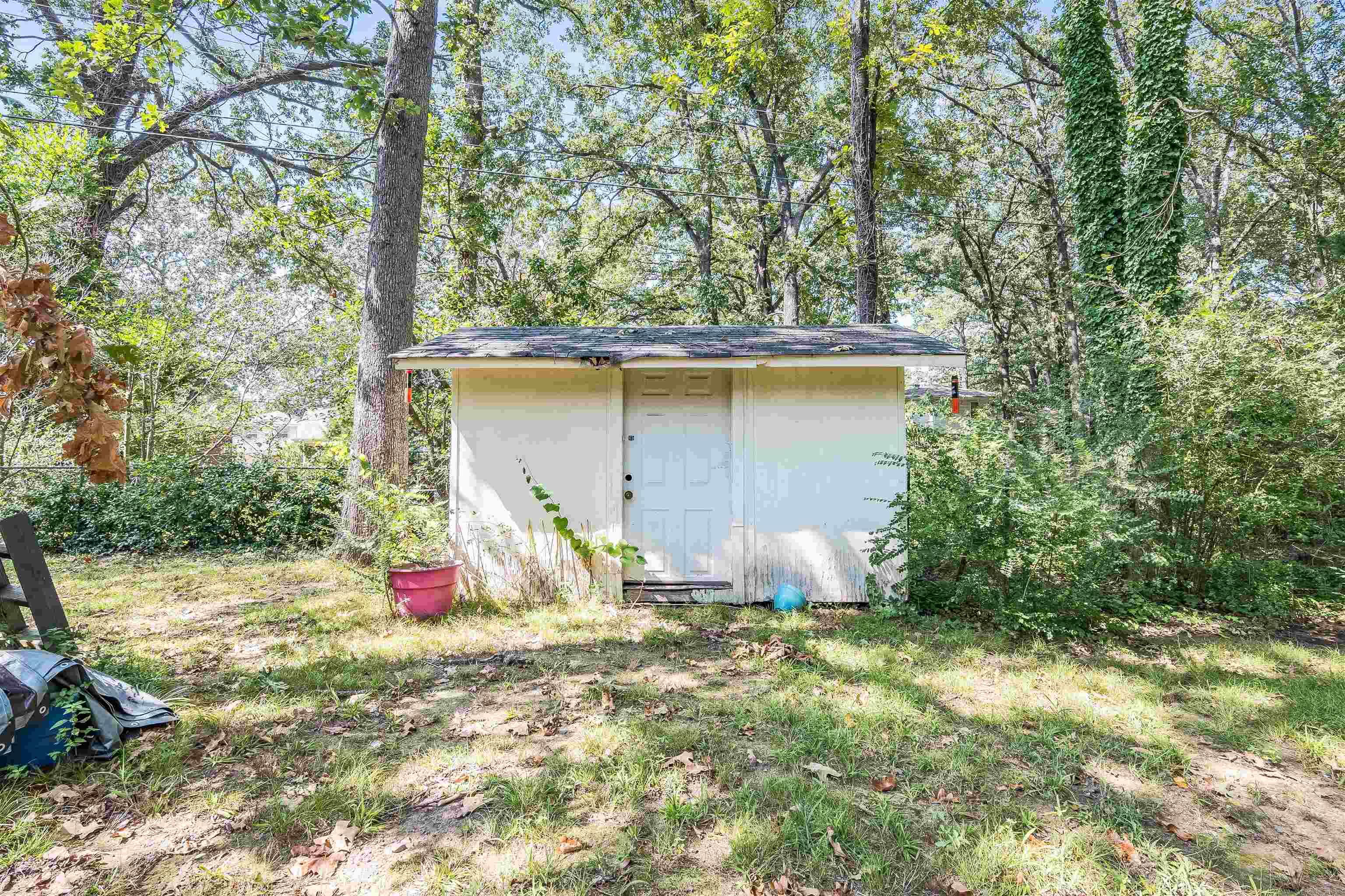 BRIARWOOD - Residential