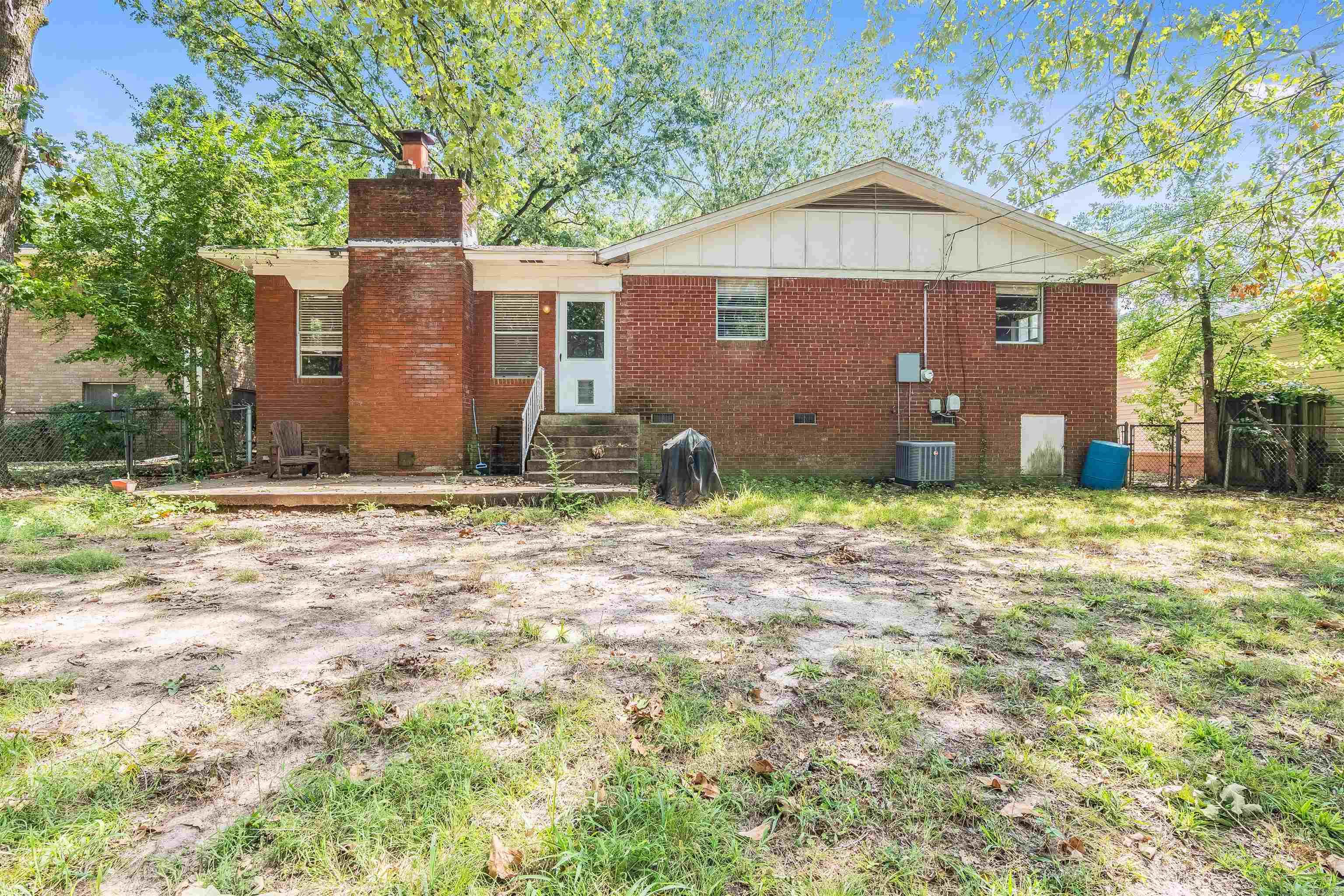 BRIARWOOD - Residential