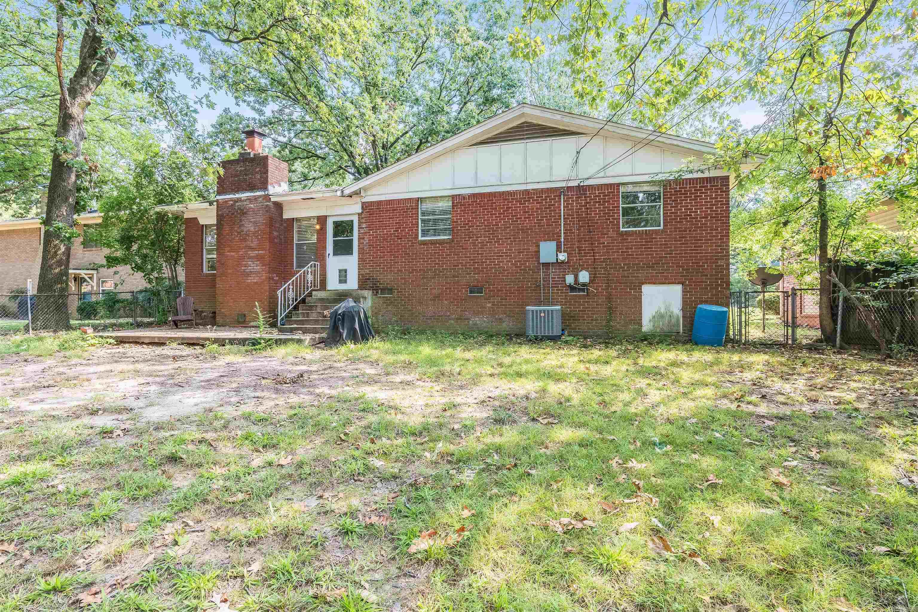 BRIARWOOD - Residential