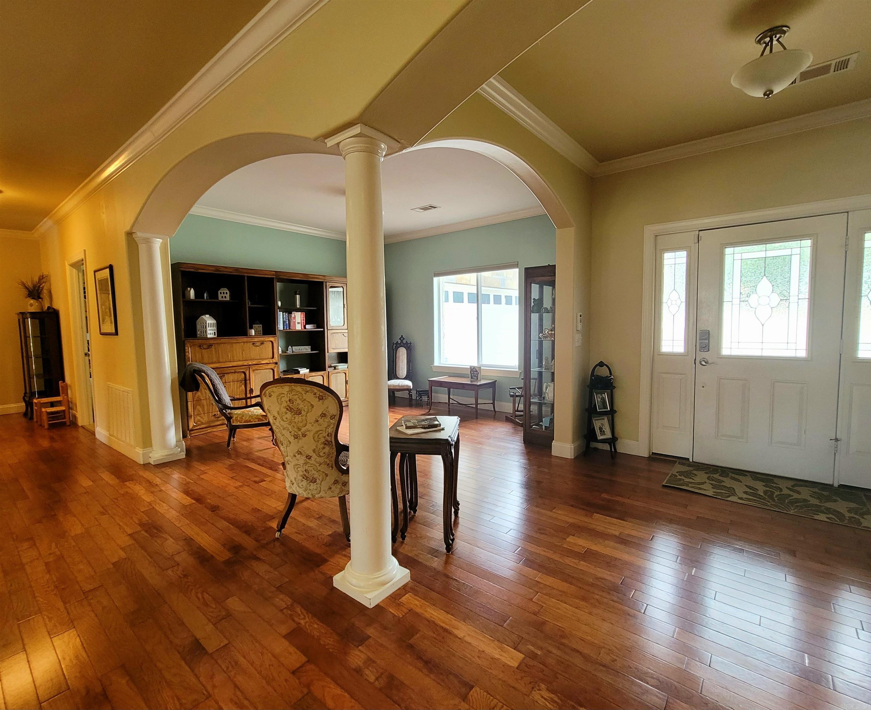 FOUR OAKS - Residential