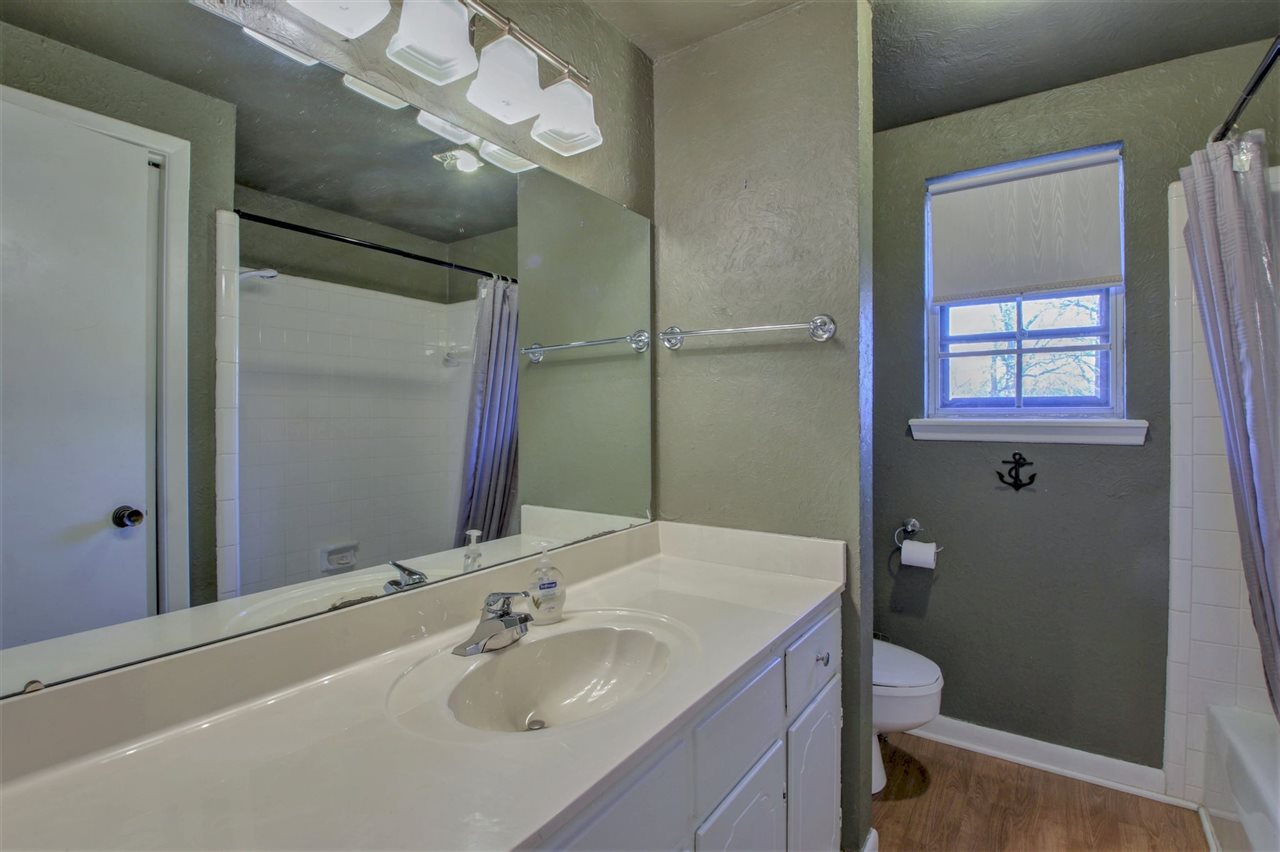 INDIAN HILLS - Residential