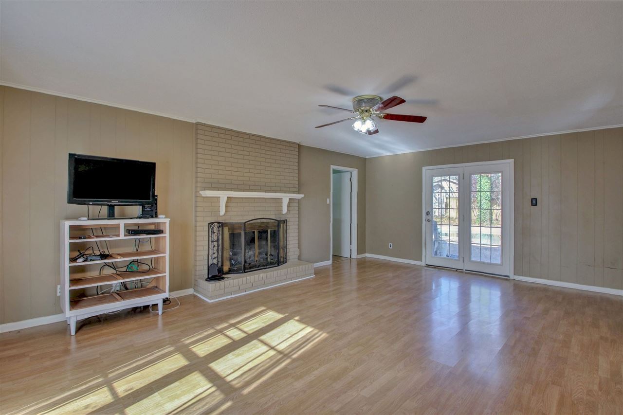 INDIAN HILLS - Residential