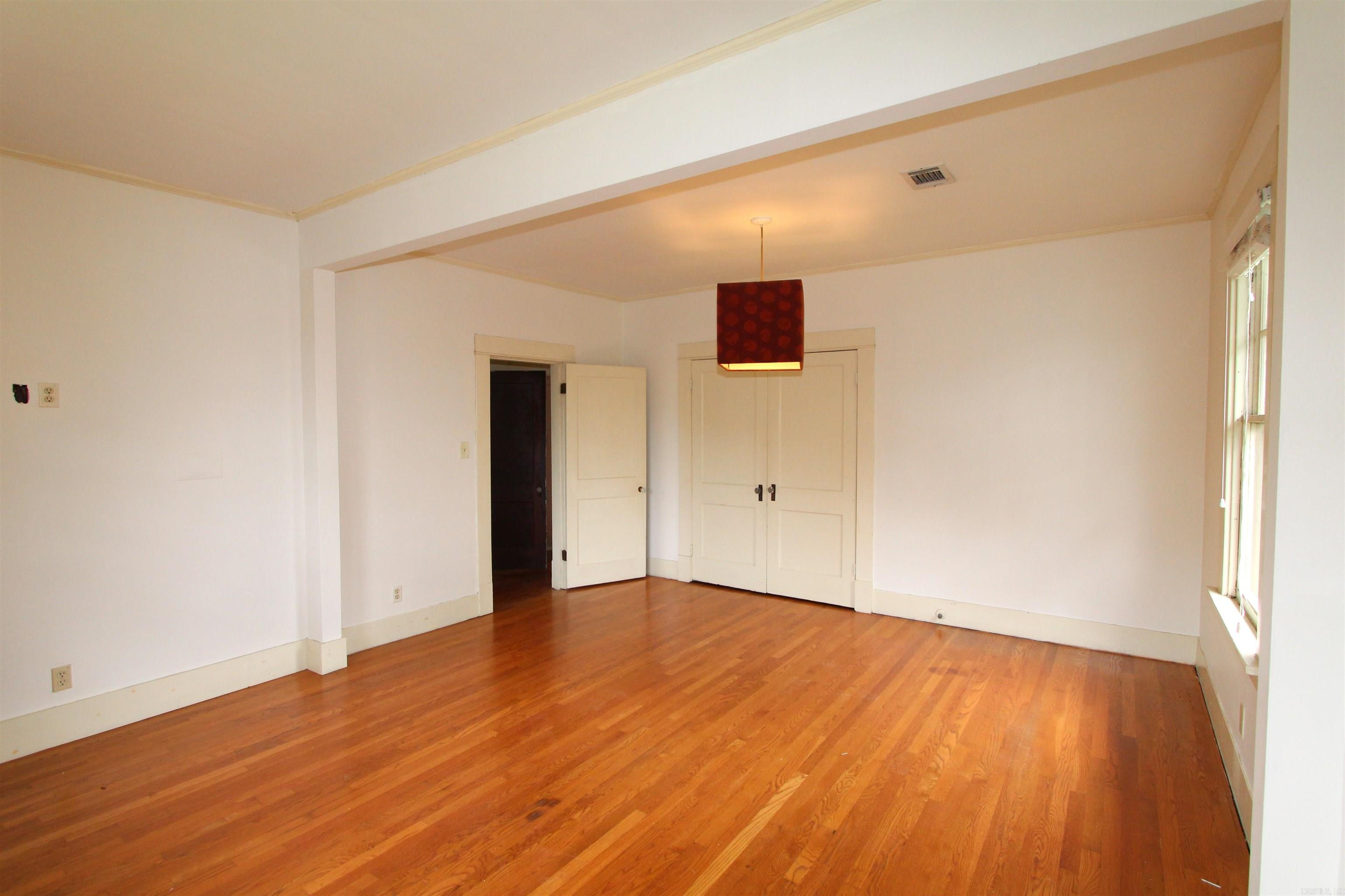 YOUNGS PARK - Residential