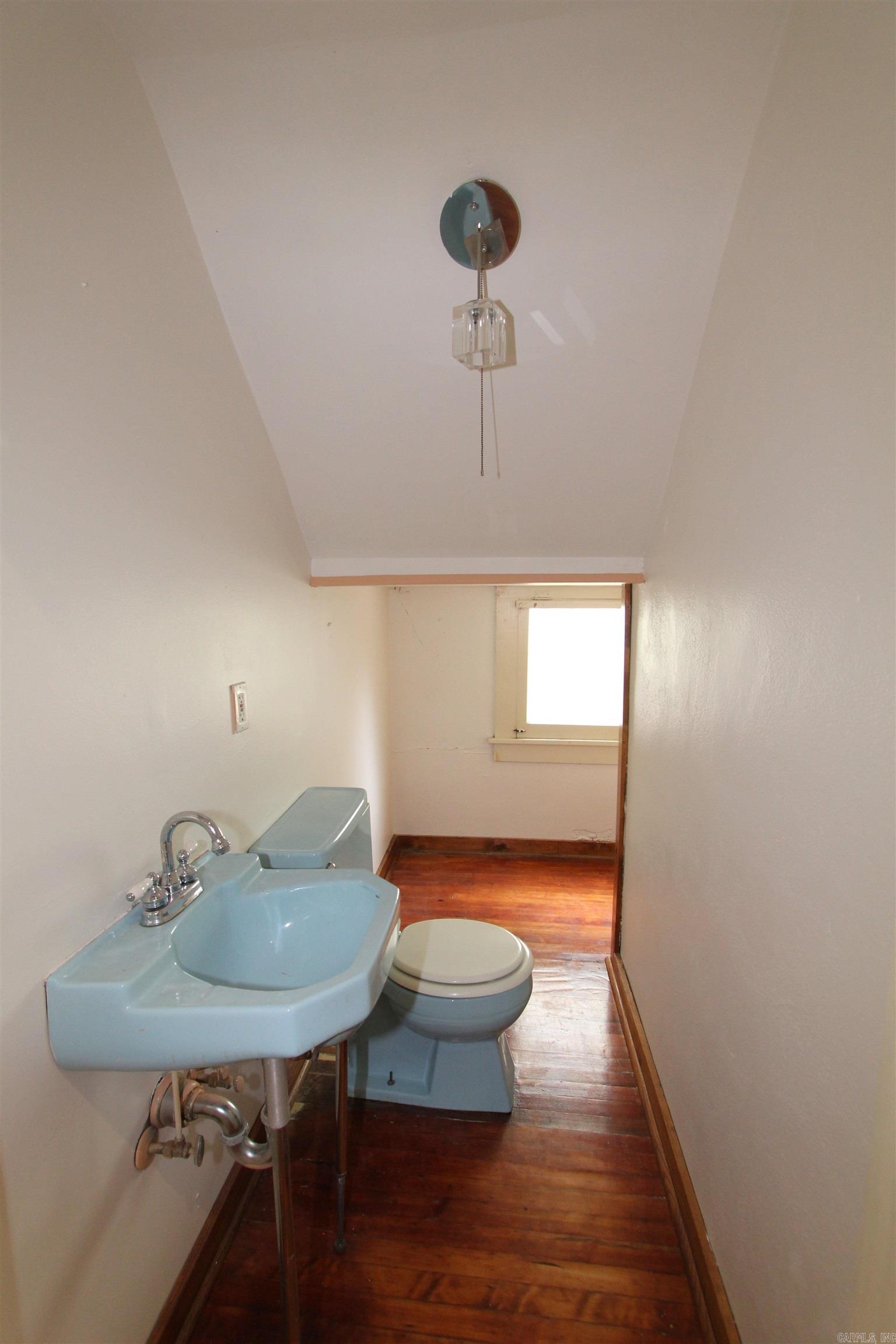 YOUNGS PARK - Residential