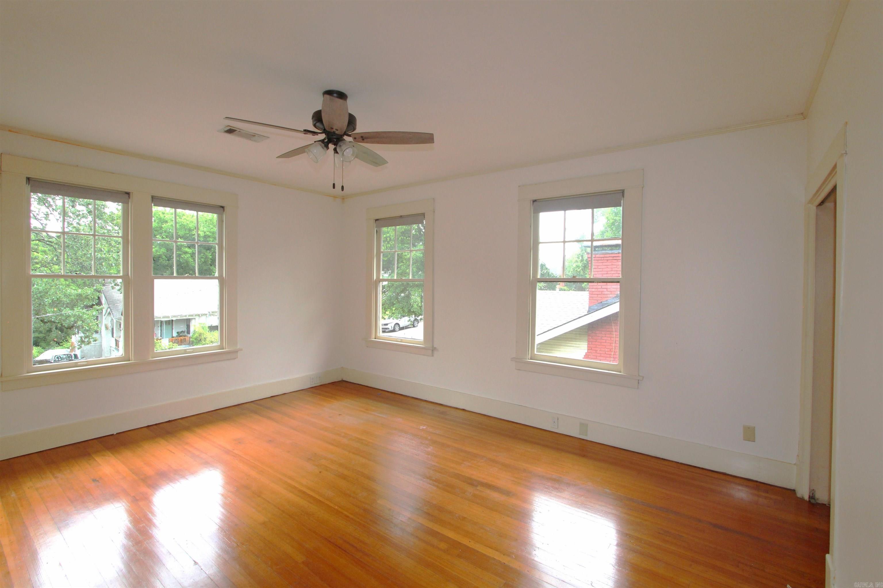 YOUNGS PARK - Residential