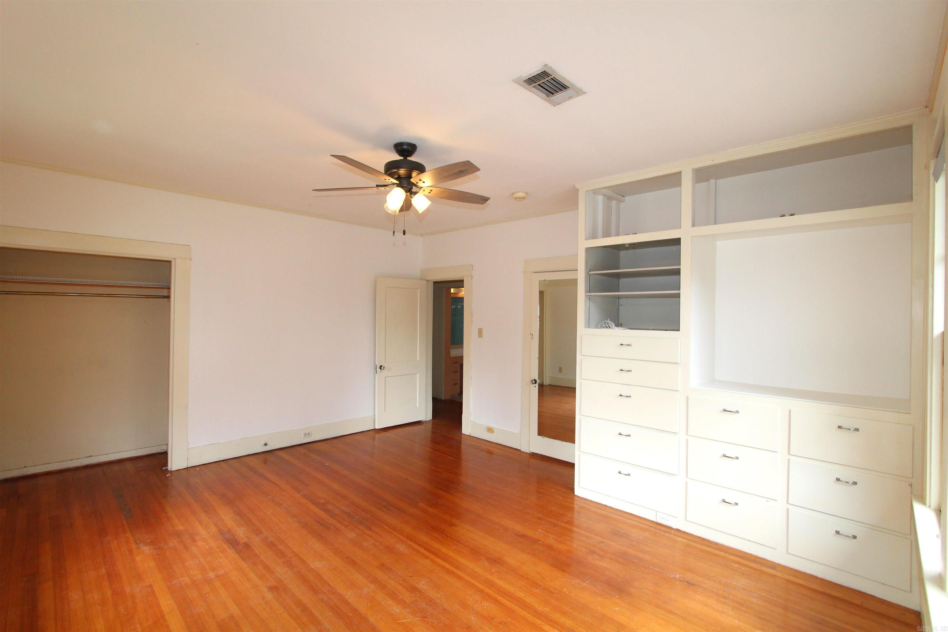 YOUNGS PARK - Residential