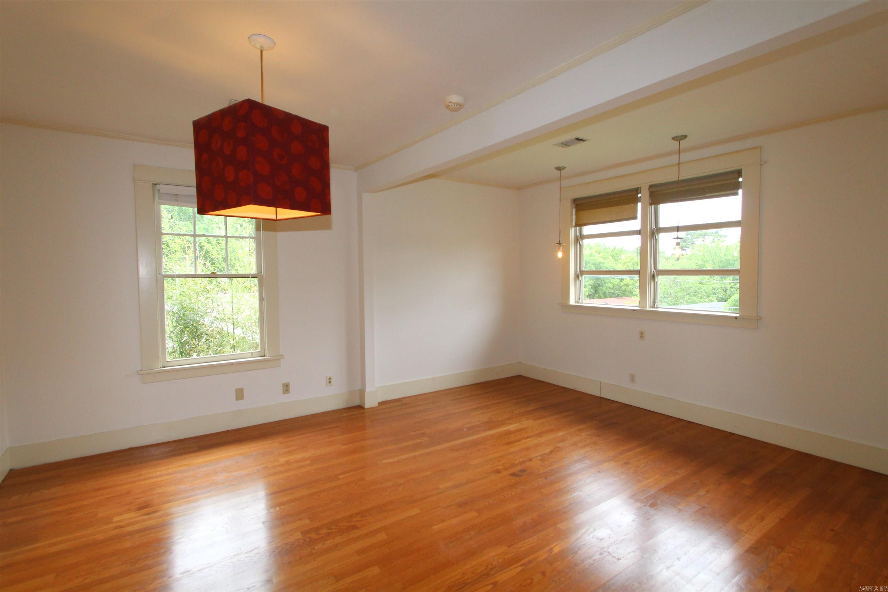 YOUNGS PARK - Residential